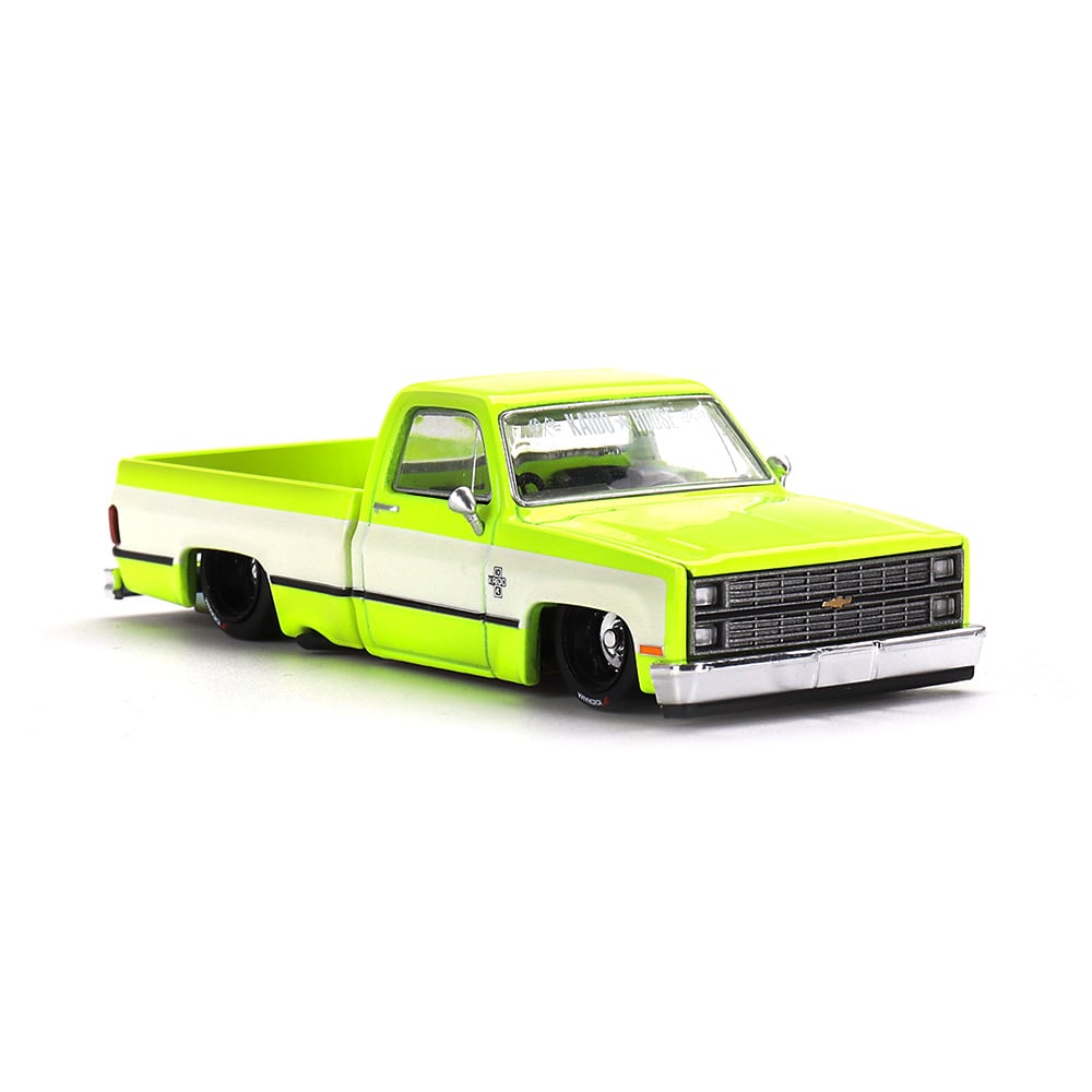 Mini GT 1:64 Kaido House Chevrolet Silverado Pick Up KAIDO Flo V1, Yellow - KHMG112