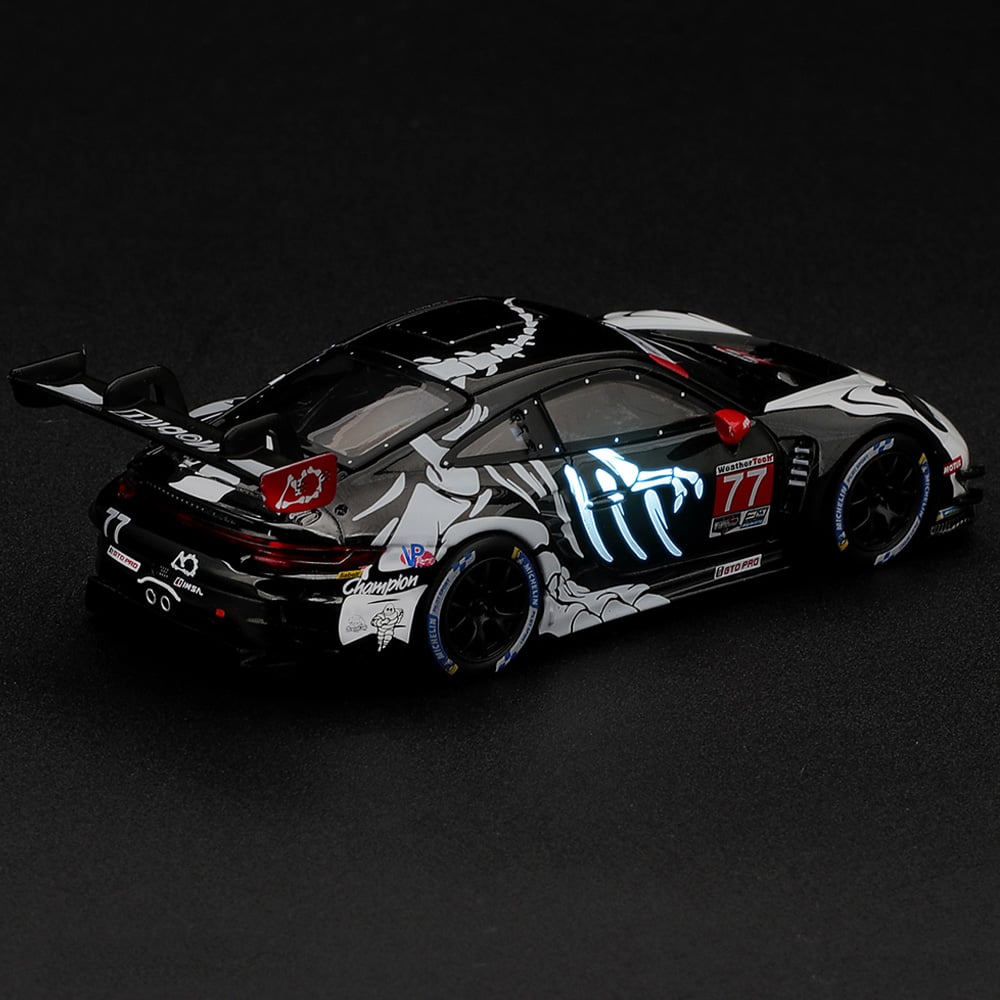 Mini GT 1:64 PORSCHE 911 GT3 R (992) NO.77 AO RACING SKELETON REXY 2026 IMSA PETIT LE MANS (LHD) - MGT01436-L