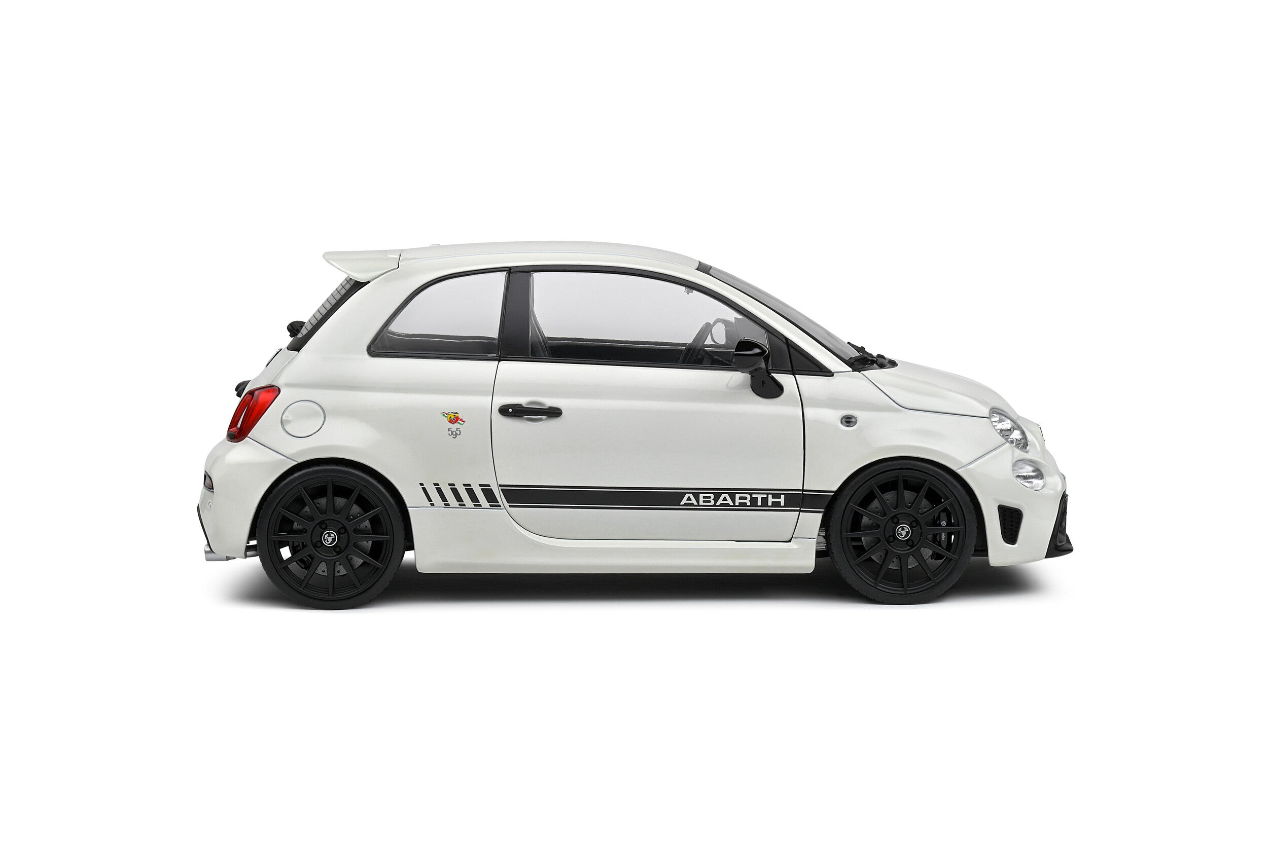 Solido 1:18 Diecast - Fiat F595 ABARTH, Ghiaccio White - S1811301