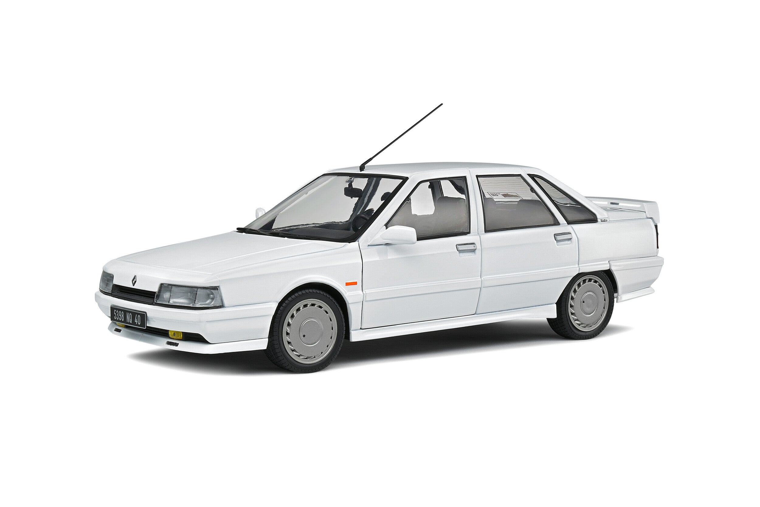 SOLIDO 1:18 Scale Diecast - 1988 Renault 21 MK.1 Turbo, White - S1807705