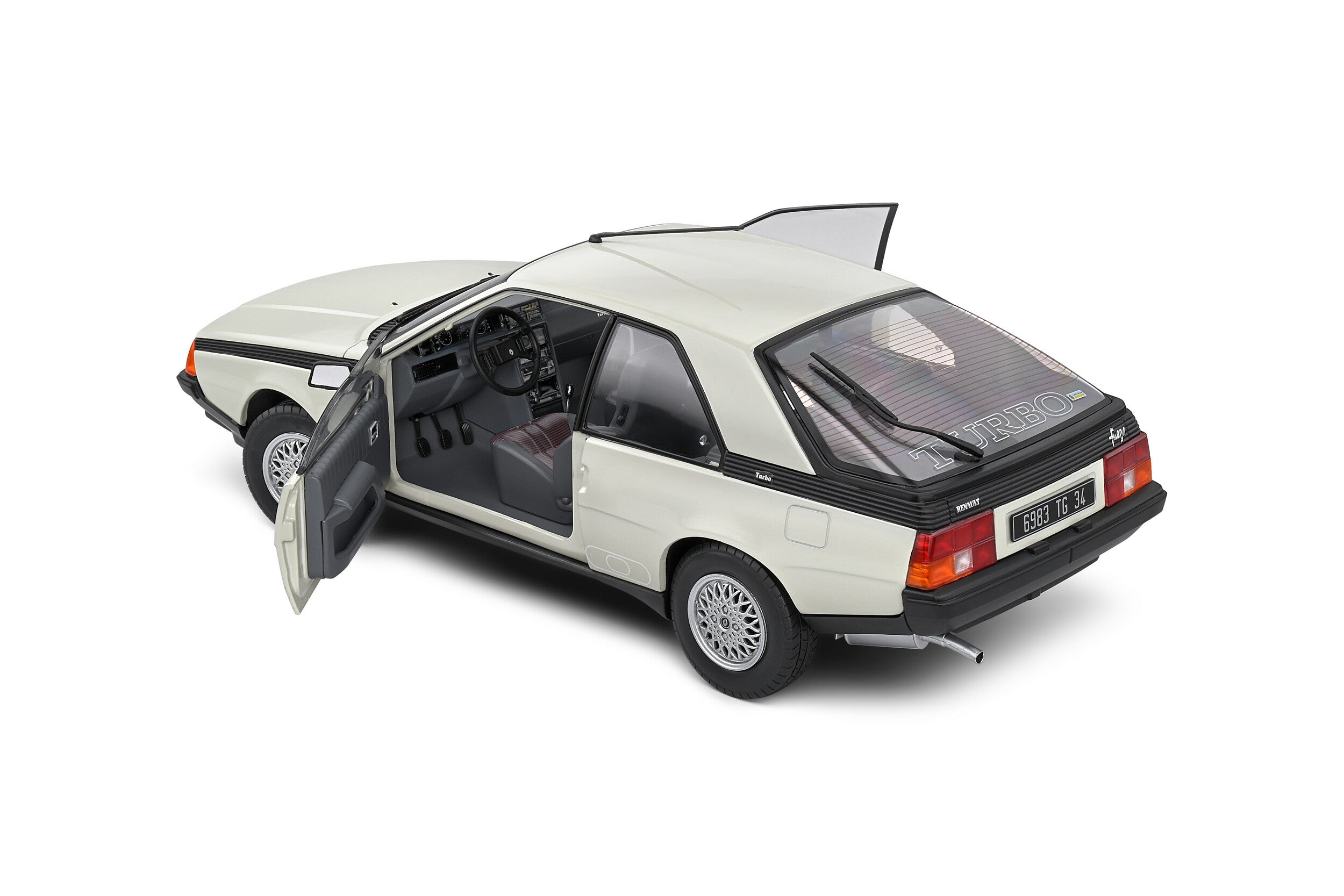 SOLIDO 1:18 Scale Diecast - 1985 Renault Fuego Turbo Blanc Panda - S1806405