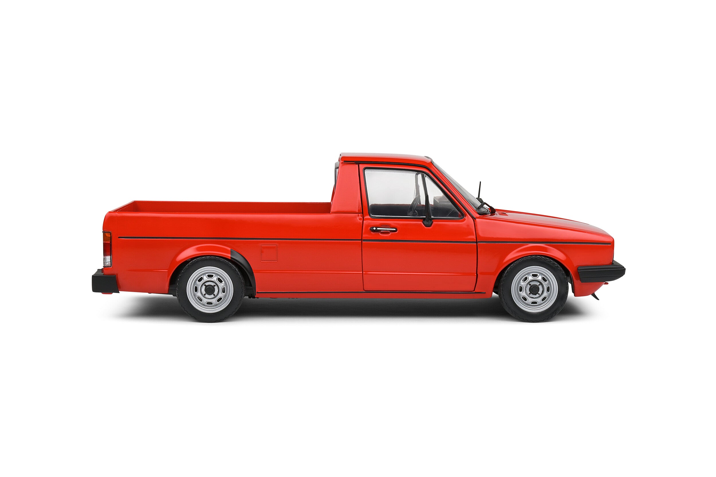Solido 1:18 Diecast Model - 1982 Volkswagen Caddy Mk1, Red - S18013511
