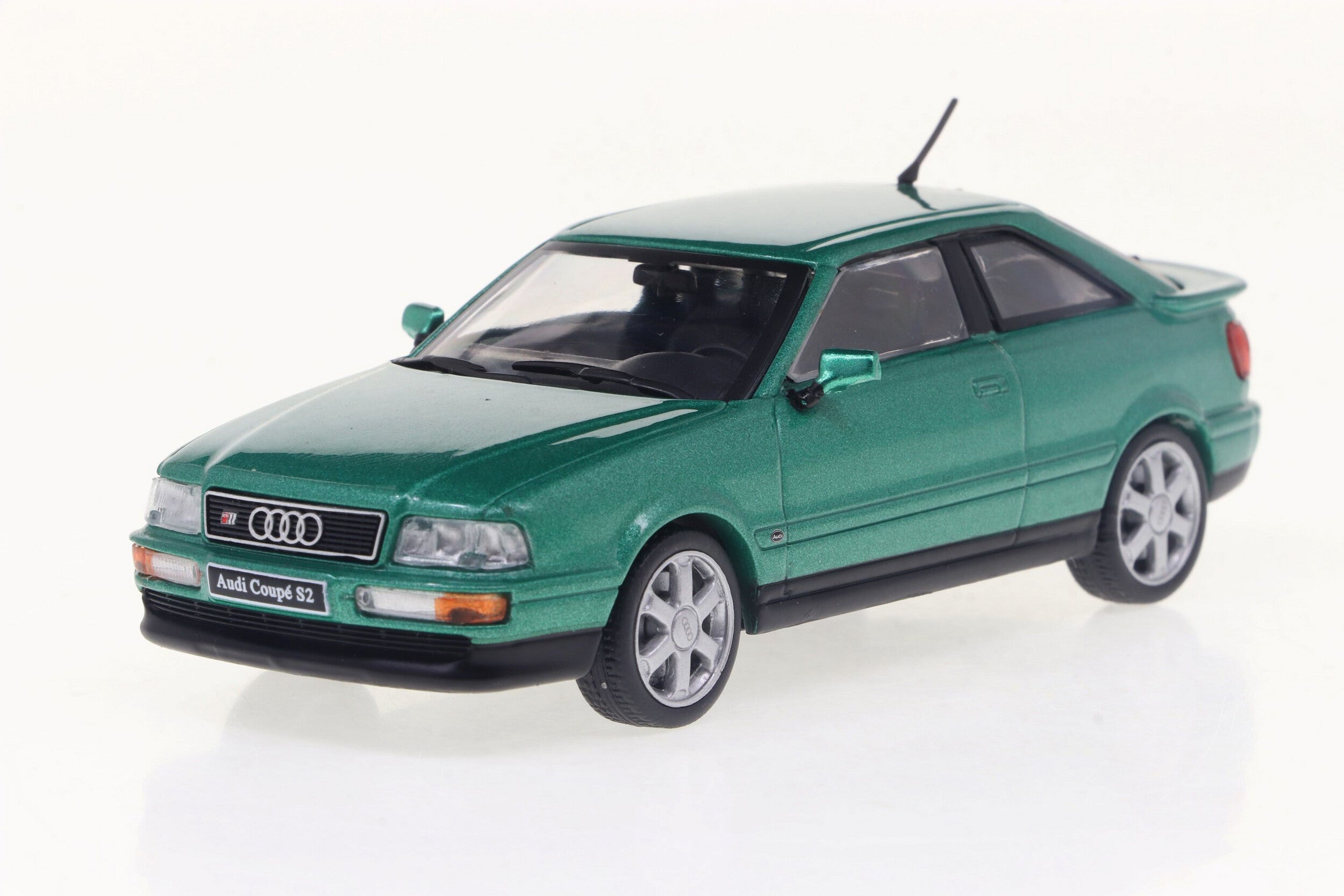 SOLIDO 1:43 Diecast Model, 1994 Audi Coupe S2, Cricket Green - S4312209