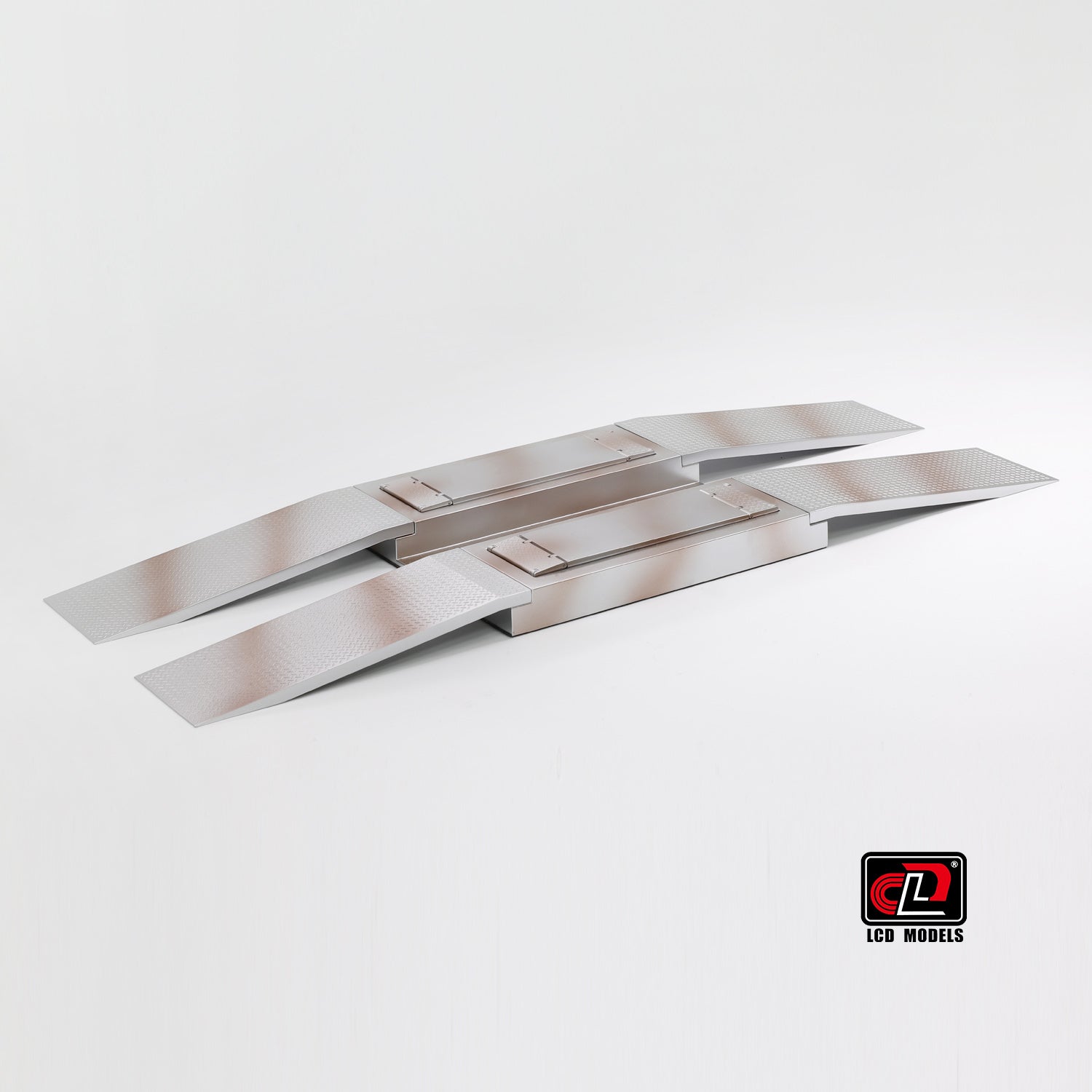 LCD 1:18 Scale - Diecast Scissor Lift, Ramp Garage Accessory, Silver - 18018S
