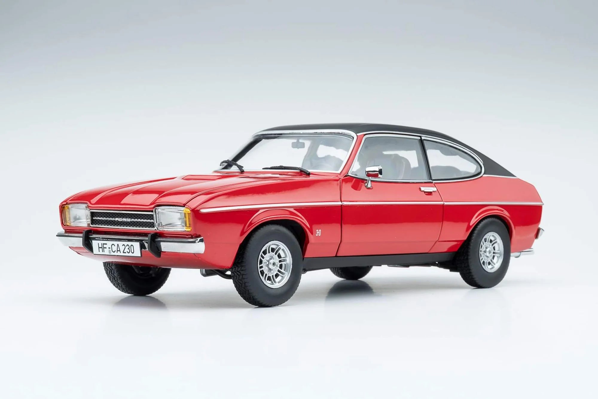 Touring Modelcars 1:18 Scale Diecast - 1974 Ford Capri Mk2 3.0 Ghia, Spanish Red - 18081201