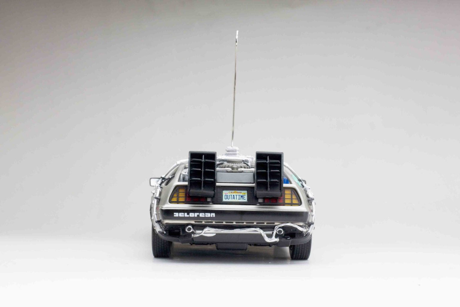Sunstar 1:18 Scale Delorean 1983 Back To The Future Part 1 - 2711