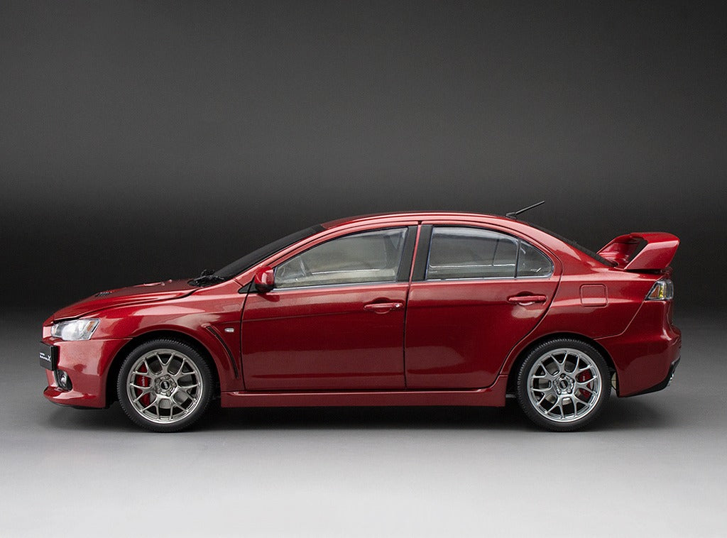 Sunstar 1:18 2018 Mitsubishi Lancer Evolution X - Red Metallic, 5822