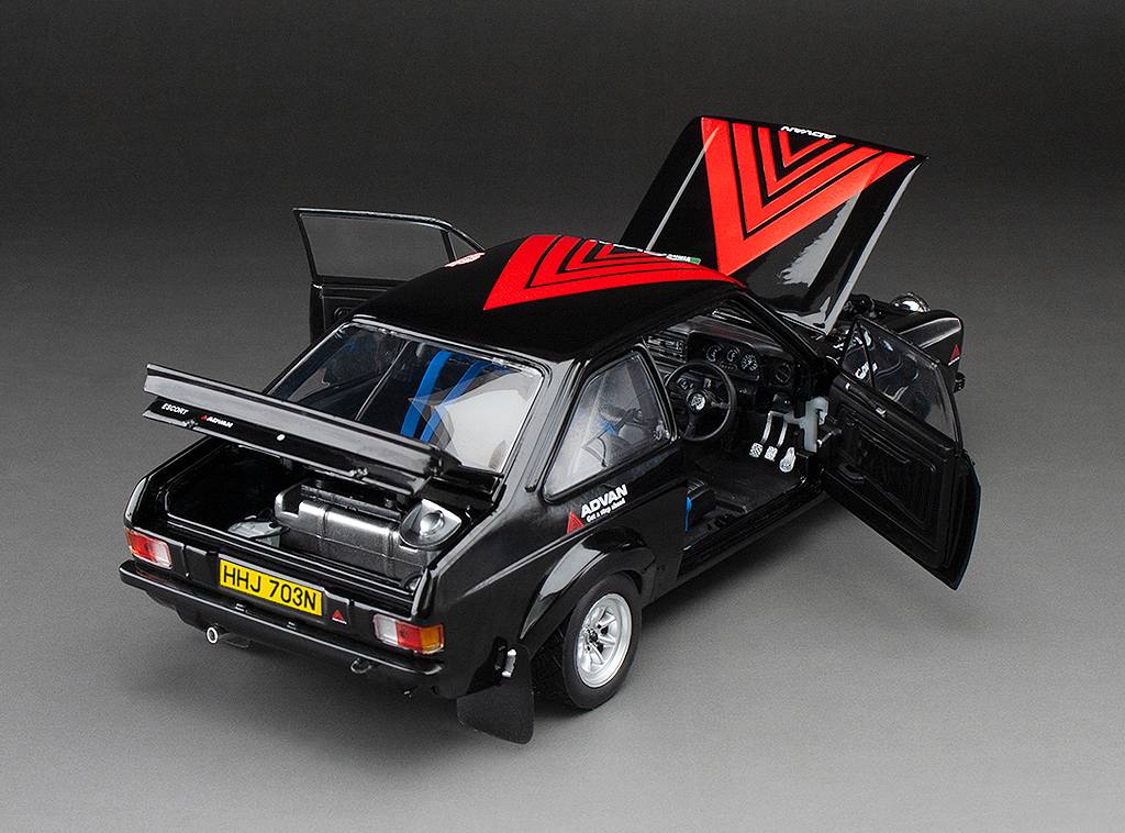 Sunstar 1:18 Ford Escort RS1800 - #31 K.Shinozuka/B.Harris - Rallye de Portugal - Vinho do Porto 1981 - 4863R