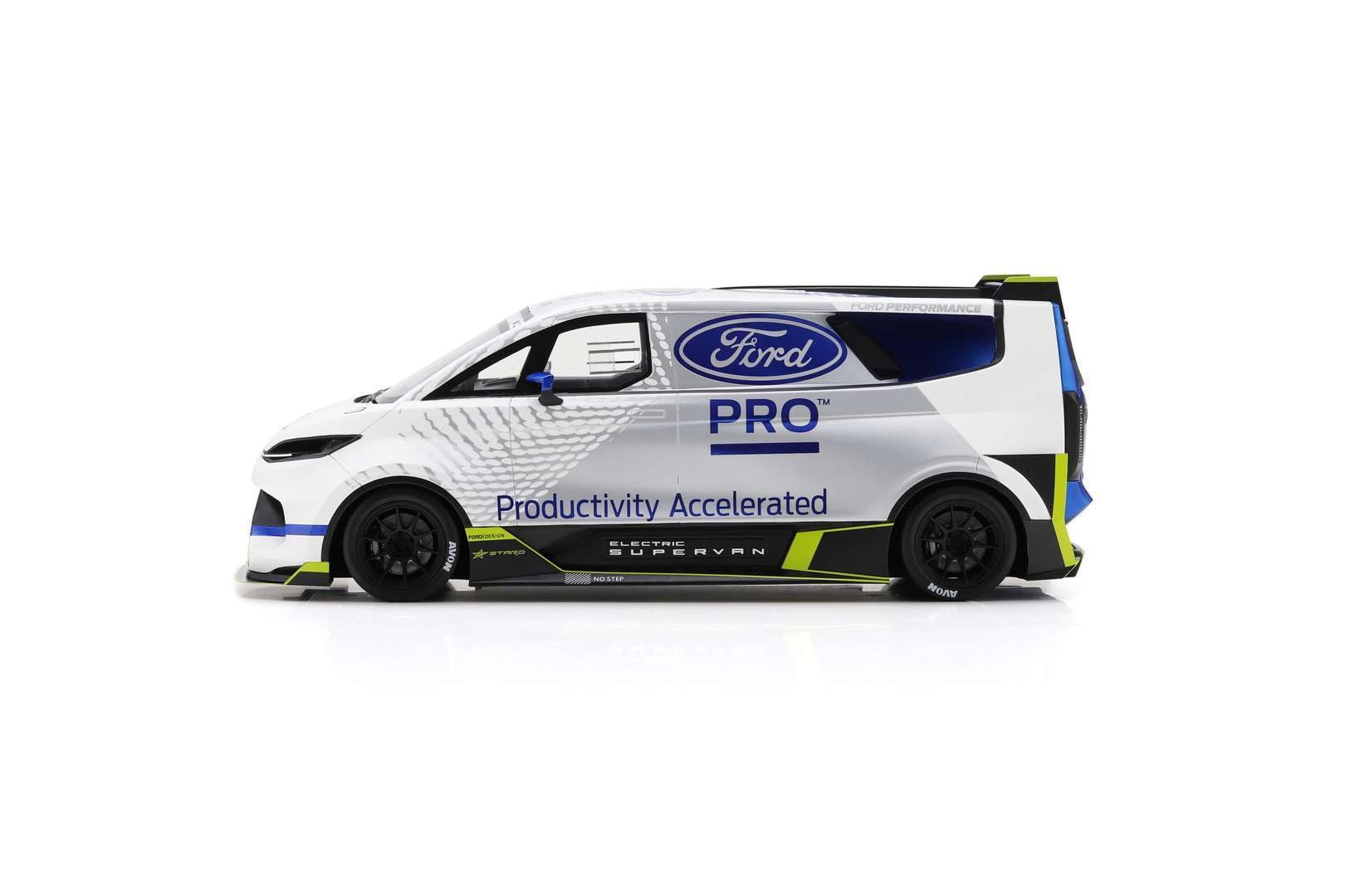 SCHUCO 1:18 Scale Diecast Model - 2022 Ford Transit Supervan 4 2000HP, RHD, White/Blue