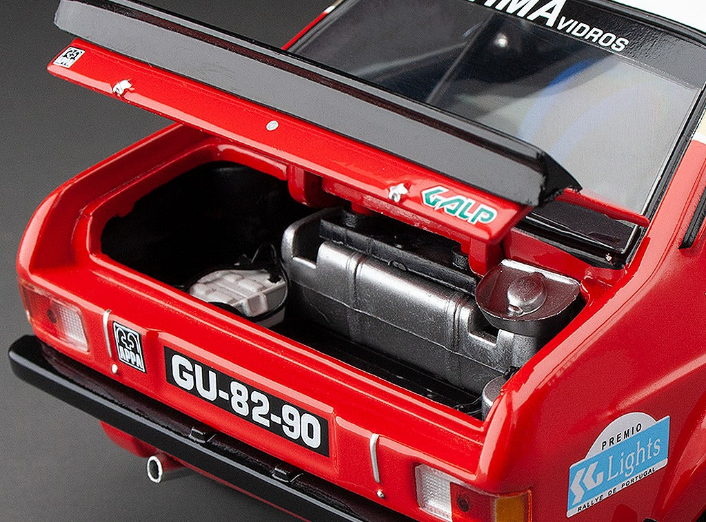 Sunstar 1:18 Ford Escort RS1800 - #15 J.Santos / M.Oliveira - Rallye de Portugal - Vinho do Porto 1983 - 4862