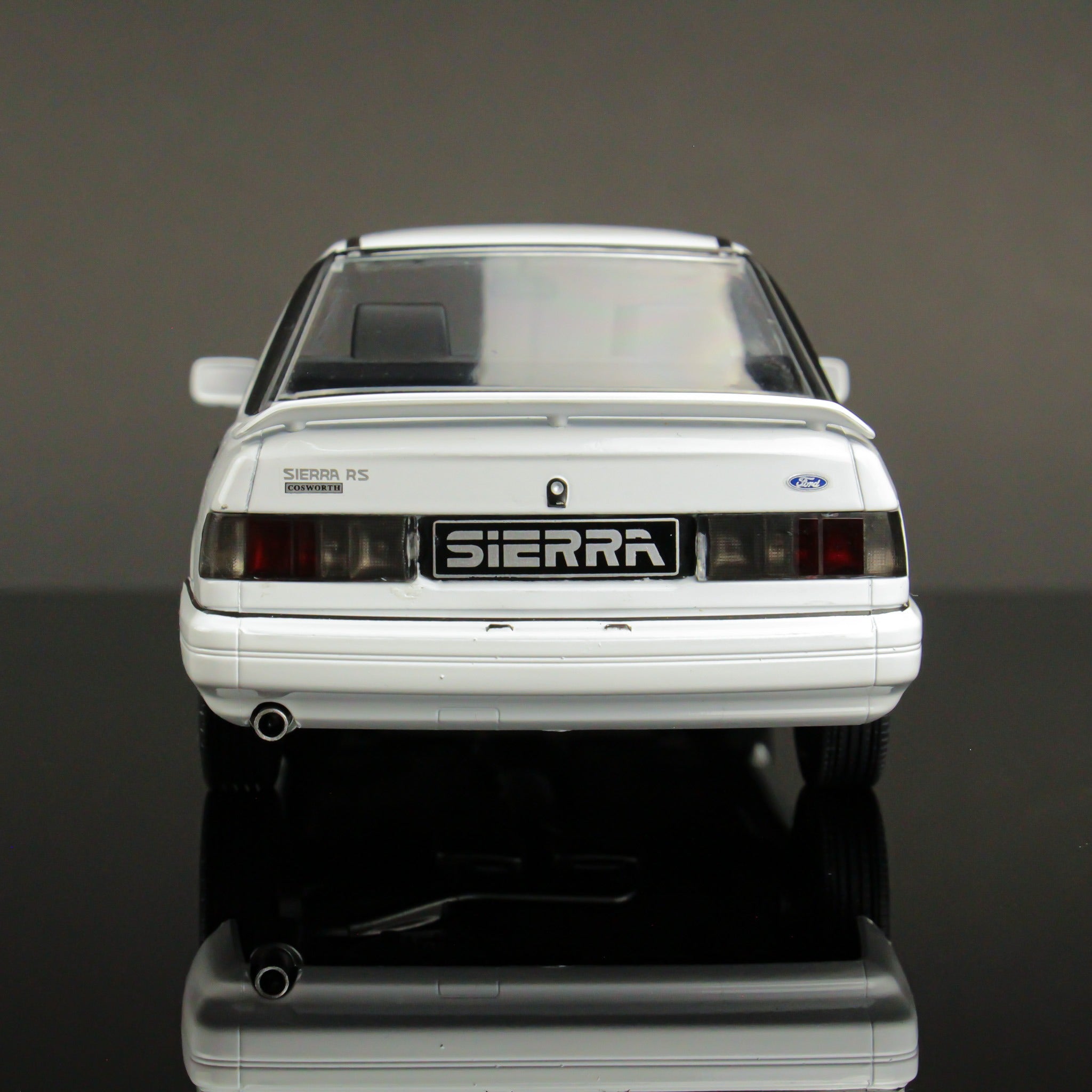 MCG 1:18 Scale - 1992 Ford Sierra Sapphire Cosworth 4x4 White