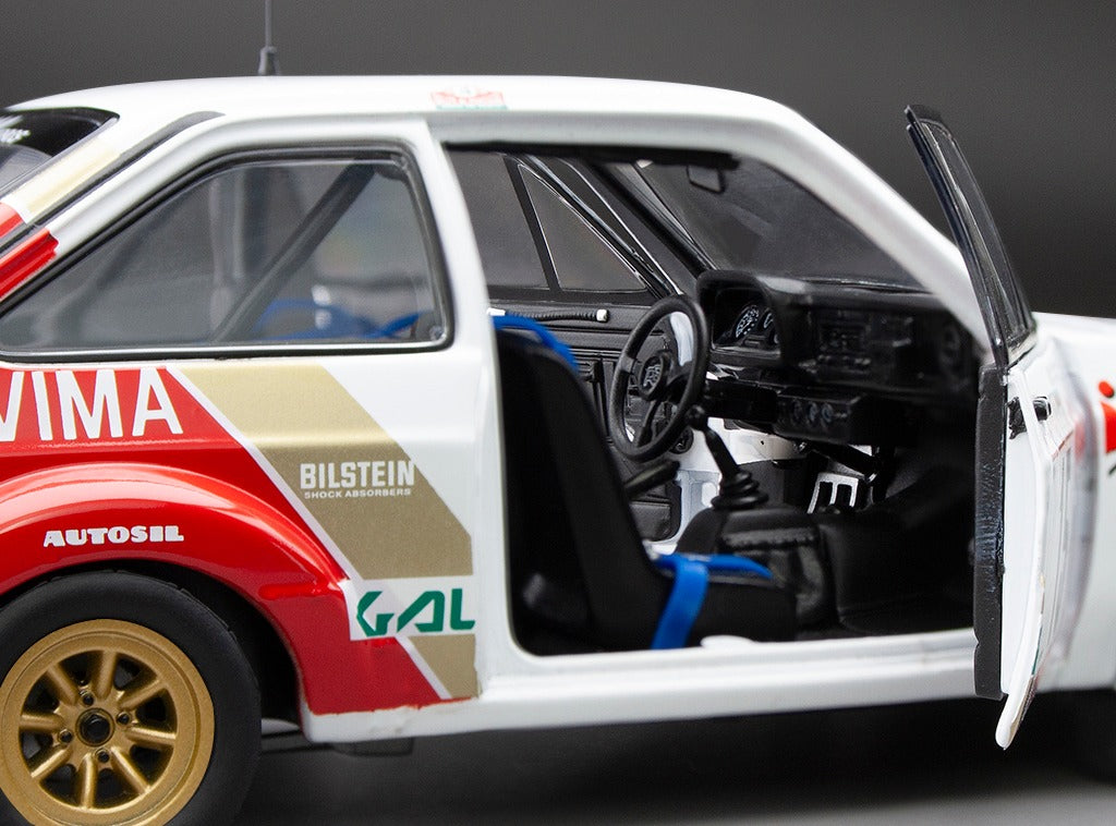 Sunstar 1:18 Ford Escort RS1800 - #15 J.Santos / M.Oliveira - Rallye de Portugal - Vinho do Porto 1983 - 4862