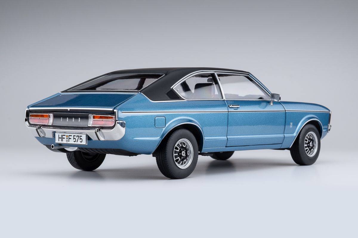 Touring Modelcars 1:18 Scale Diecast - 1975 Ford Granada Coupe Series 2, Light Blue Metalllic - 18080002
