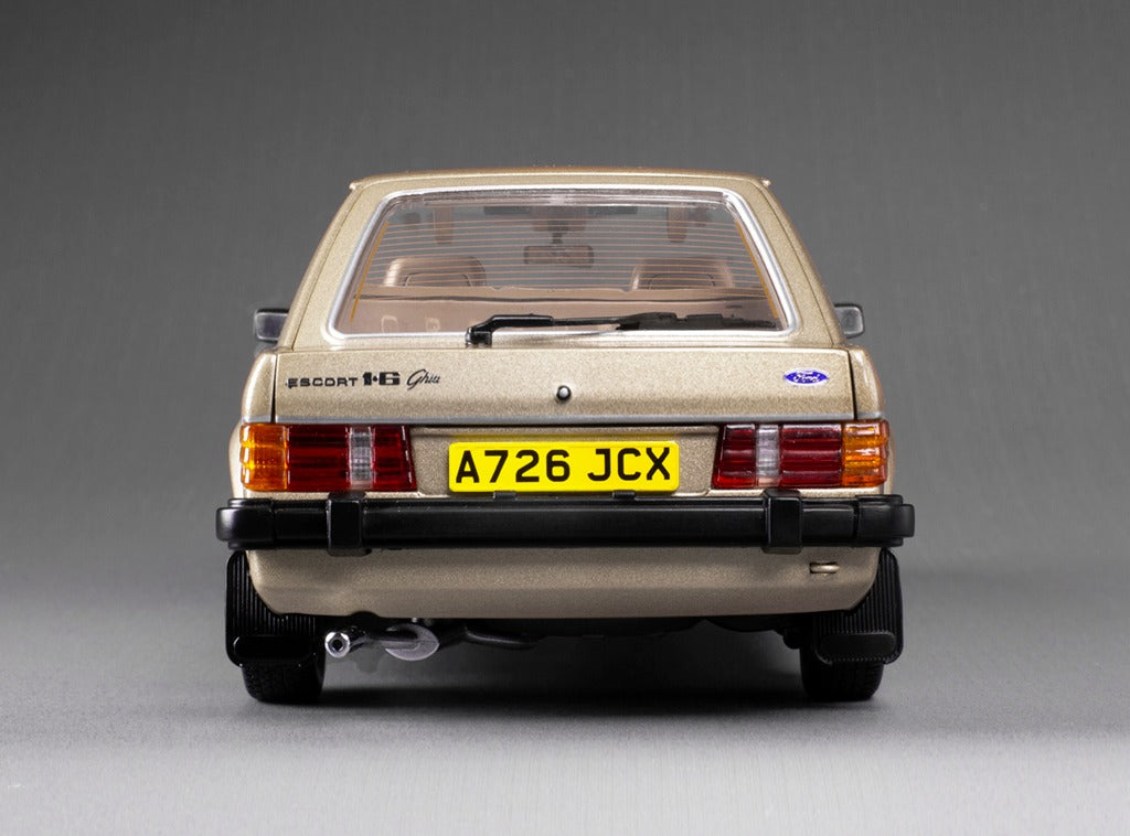 SUNSTAR 1:18 Scale - 1981 Ford Escort Mk3 Ghia in Gold - RHD UK EXCLUSIVE, 360 pcs - 5032R