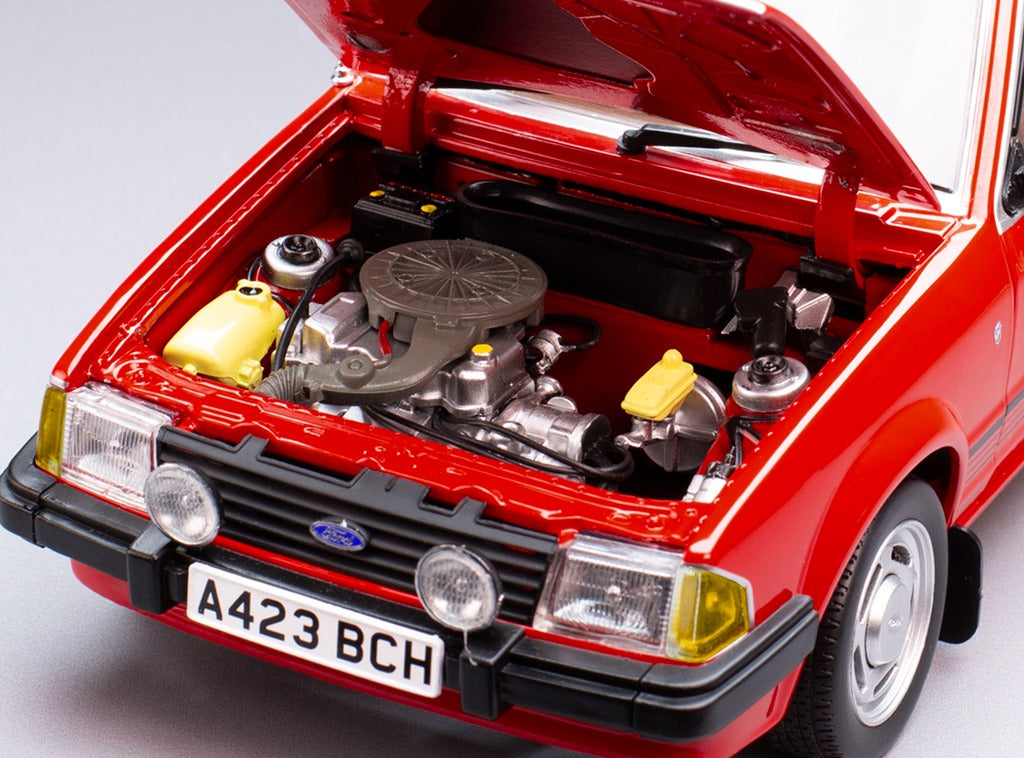 SUNSTAR 1:18 Scale - 1981 Ford Escort Mk3 Ghia in Red - RHD UK EXCLUSIVE, 360 pcs - 5031R