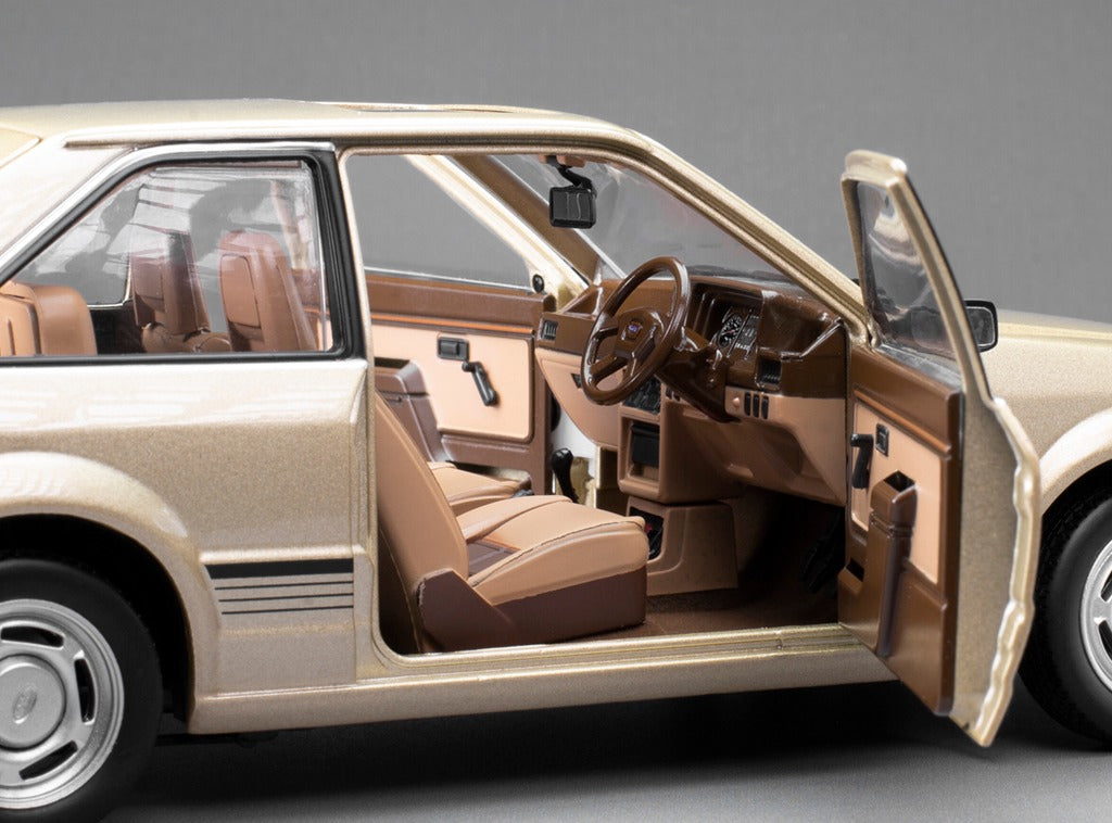 SUNSTAR 1:18 Scale - 1981 Ford Escort Mk3 Ghia in Gold - RHD UK EXCLUSIVE, 360 pcs - 5032R
