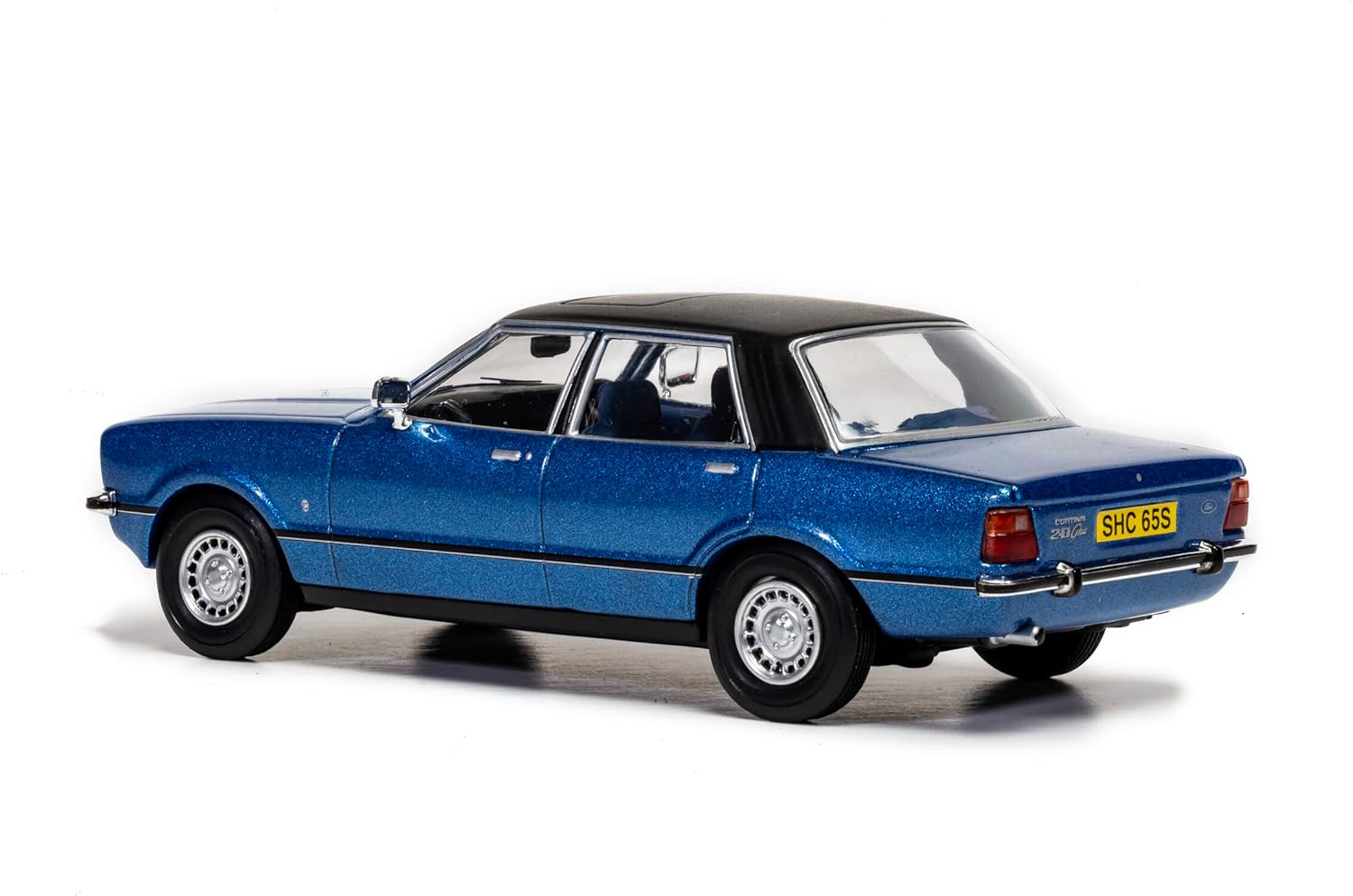 Corgi 1:43 Diecast Model Car VA11916 Ford Cortina Mk4 2.0 Ghia, Hawaiian Blue