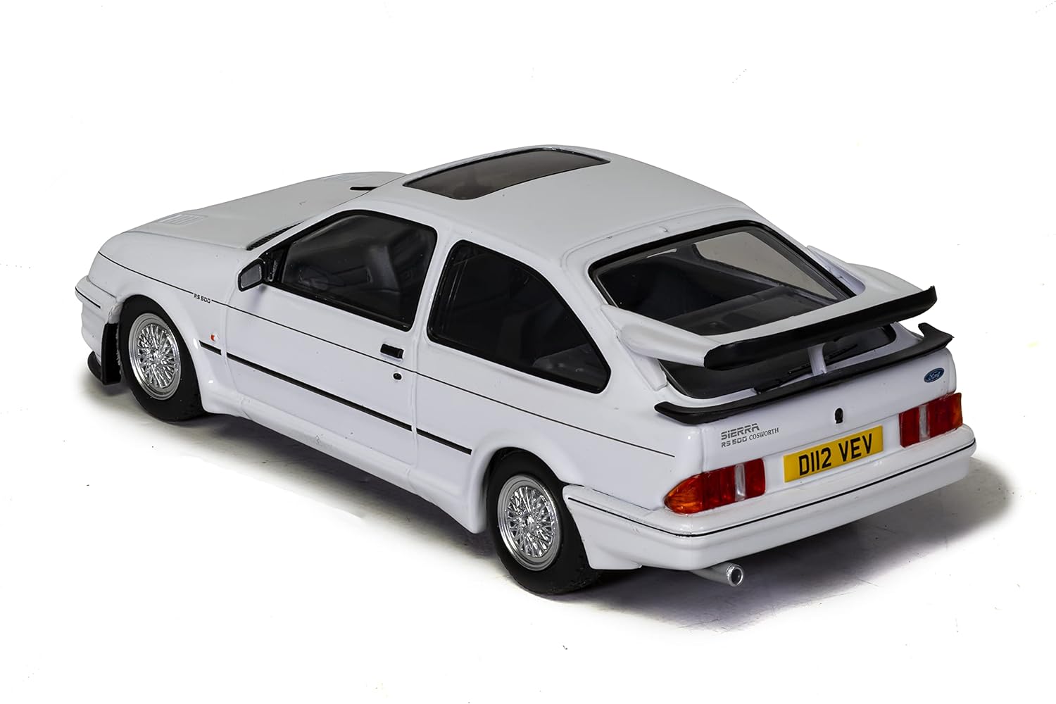 Corgi Vanguards 1:43 SCALE 1987 Ford Sierra RS500 Cosworth in Diamond White