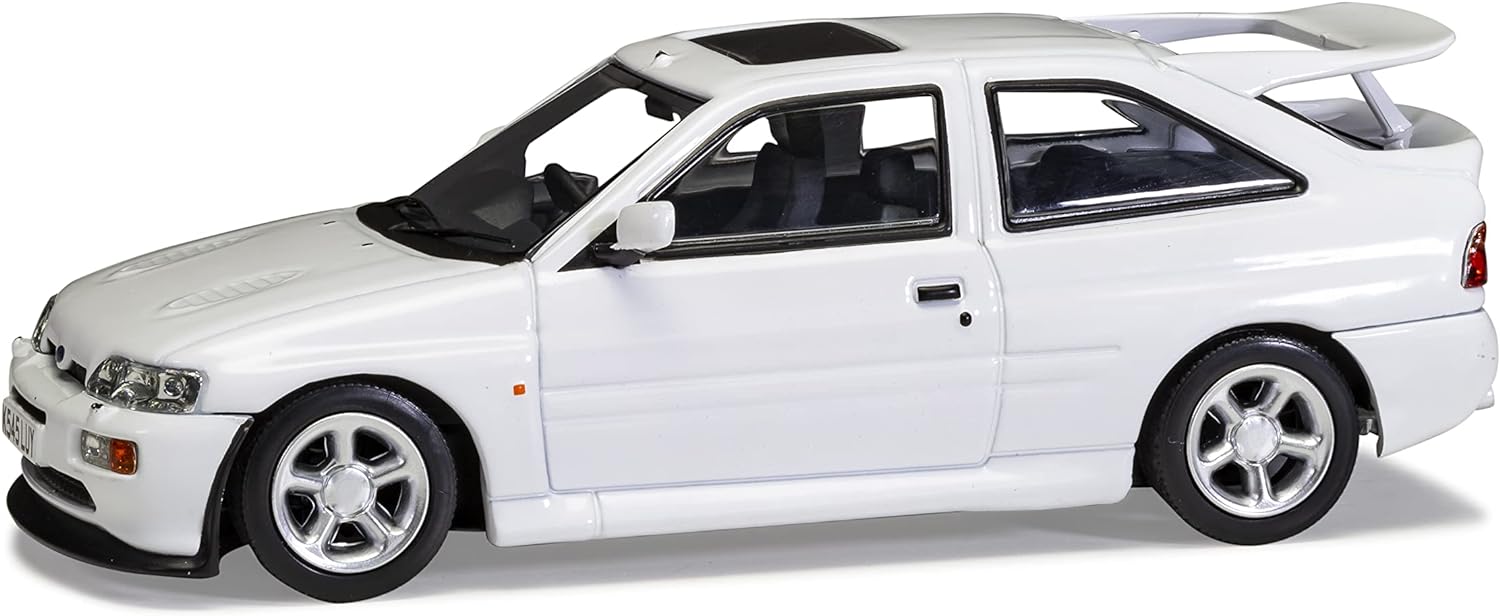 Corgi Vanguards 1:43 SCALE 1992 Ford Escort Cosworth in Diamond White VA14800