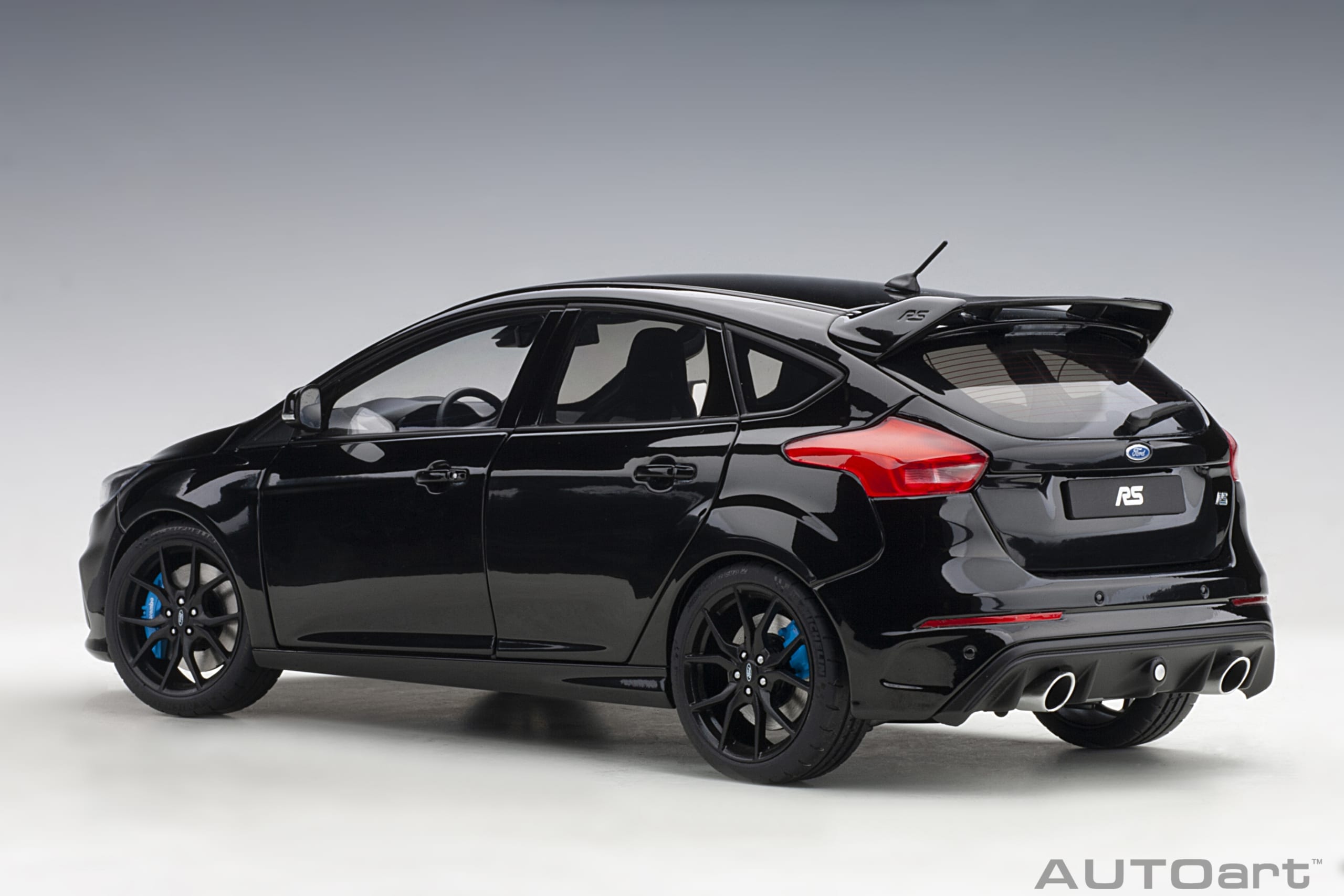 Autoart 1:18 Ford Focus RS 2016, Shadow Black, (full openings) 72952