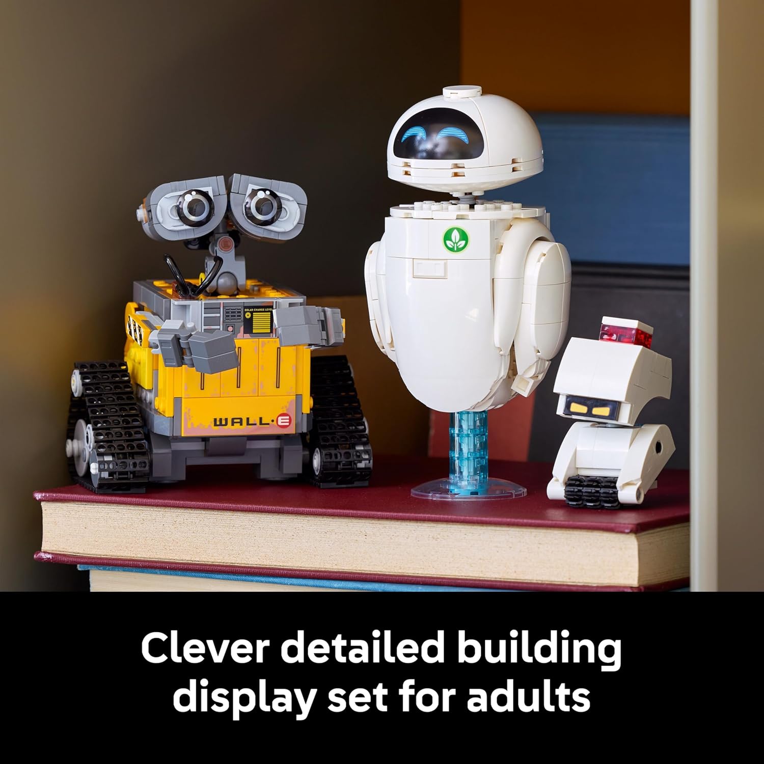LEGO 43279 - Disney Pixar WALL-E and EVE - 811 Pieces - Age 18+