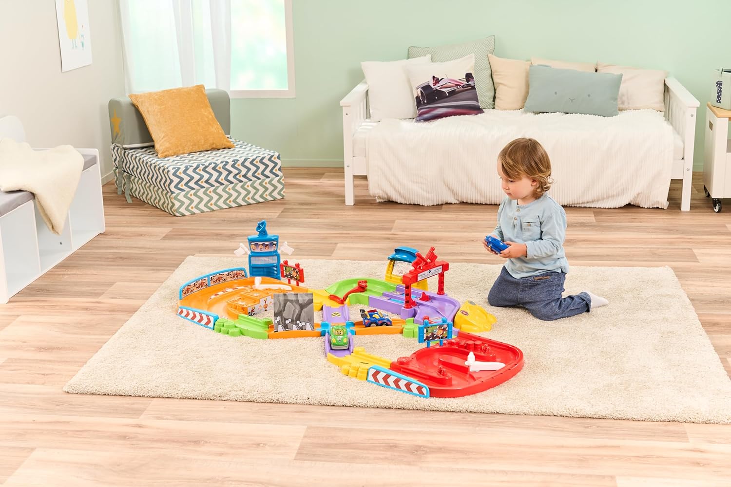 VTech Toot-Toot Drivers Super Circuit RC Raceway, Toy Car Playset with 2 Vehicles Included, 3 Exciting Crash Zones, Songs & Fun Phrases, Interactive Toddler Toy 12 Months, 2, 3, 4, 5