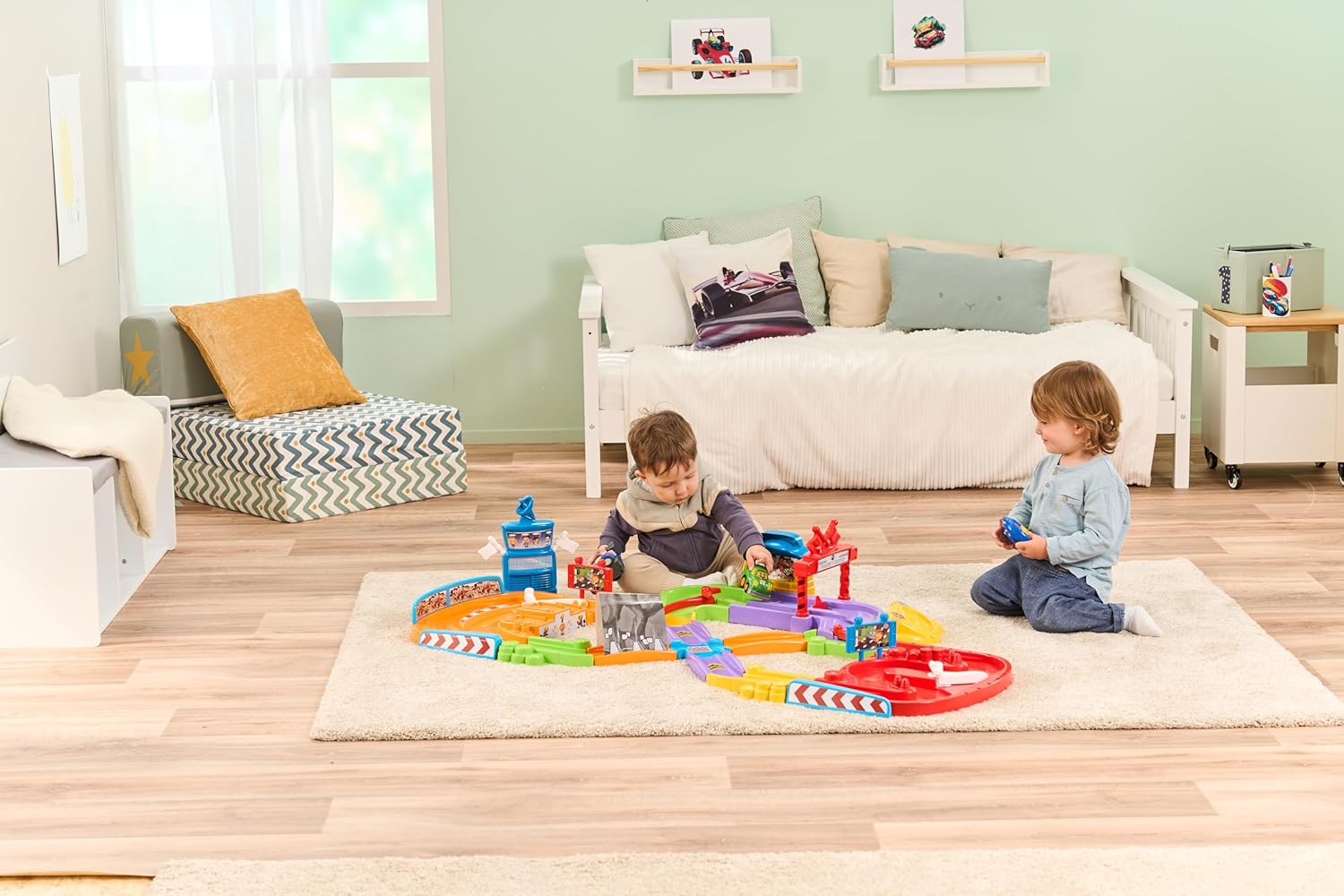 VTech Toot-Toot Drivers Super Circuit RC Raceway, Toy Car Playset with 2 Vehicles Included, 3 Exciting Crash Zones, Songs & Fun Phrases, Interactive Toddler Toy 12 Months, 2, 3, 4, 5