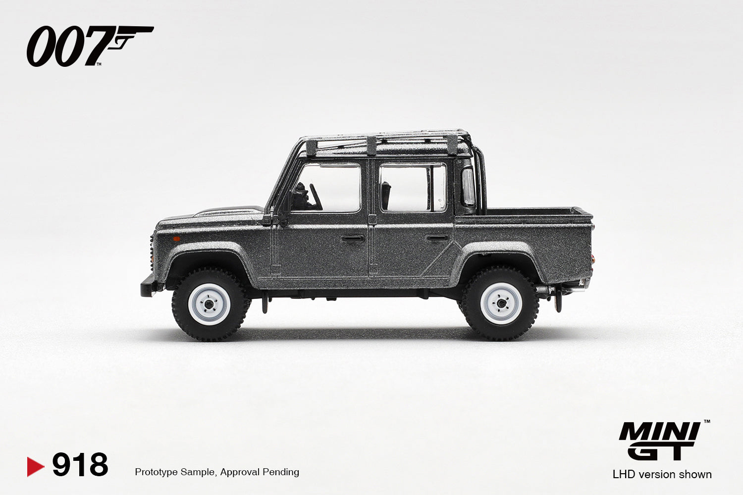 Mini GT 1:64 Land Rover Defender 110 Crew Cab, SKYFALL (LHD) ENGLISH - BLISTER PACKAGING - MGT00918-007E