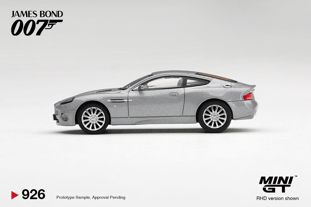 Mini GT 1:64 ASTON MARTIN V12 Vanquish - James Bond 007 - Die Another Day, English RHD - BLISTER PACKAGING - MGT00926-007E
