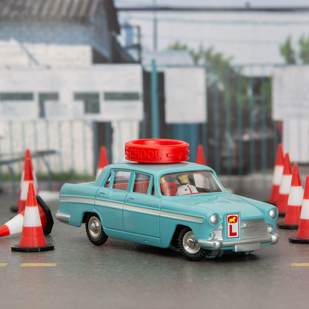 Corgi Model Club 1:47 - Austin A60 DE Luxe Saloon, Motor School Car, Blue - 236