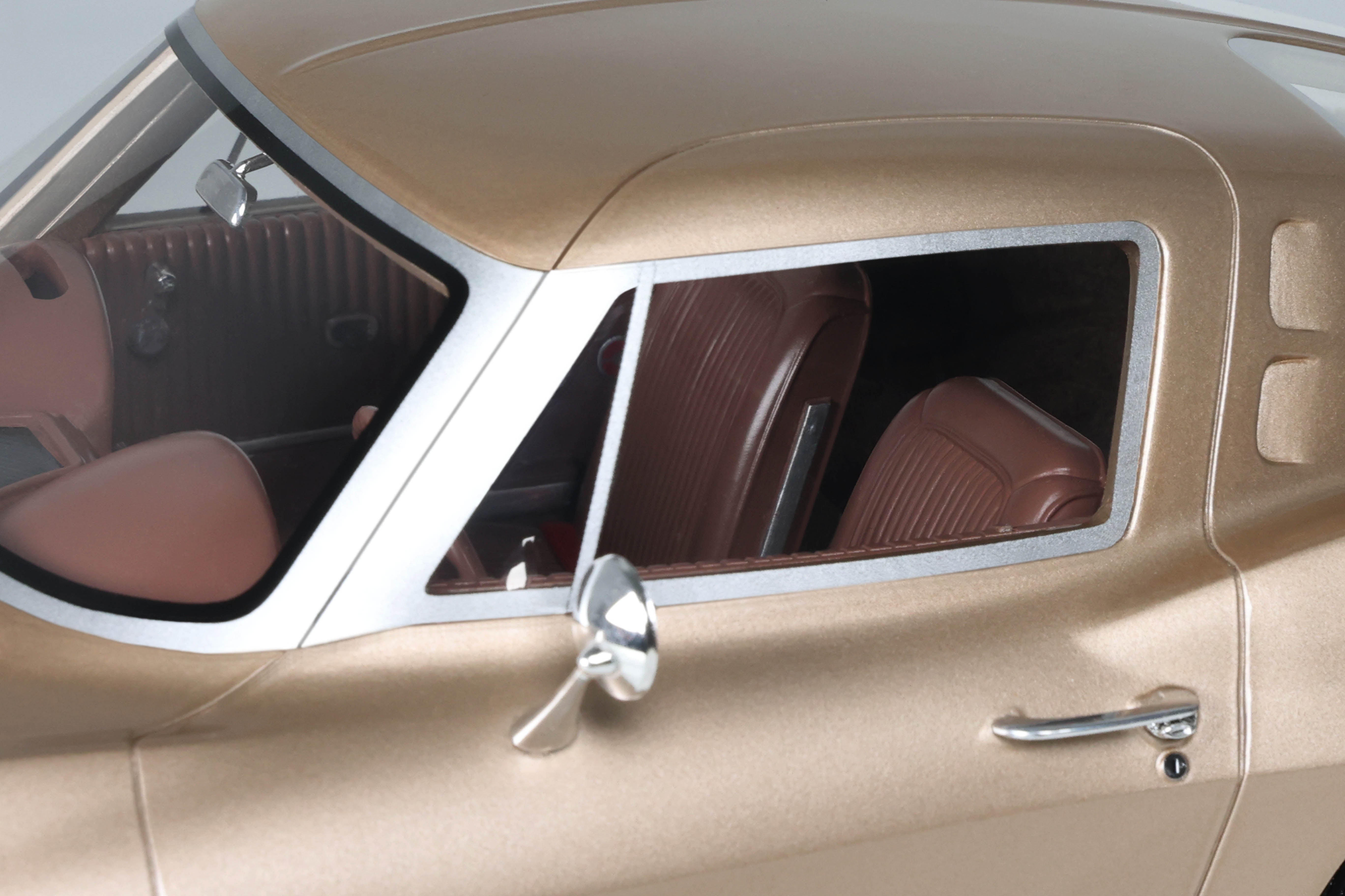 GT Spirit 1:12 Scale Resin, 1963 CHEVROLET CORVETTE C2, SADDLE TAN - GT1004