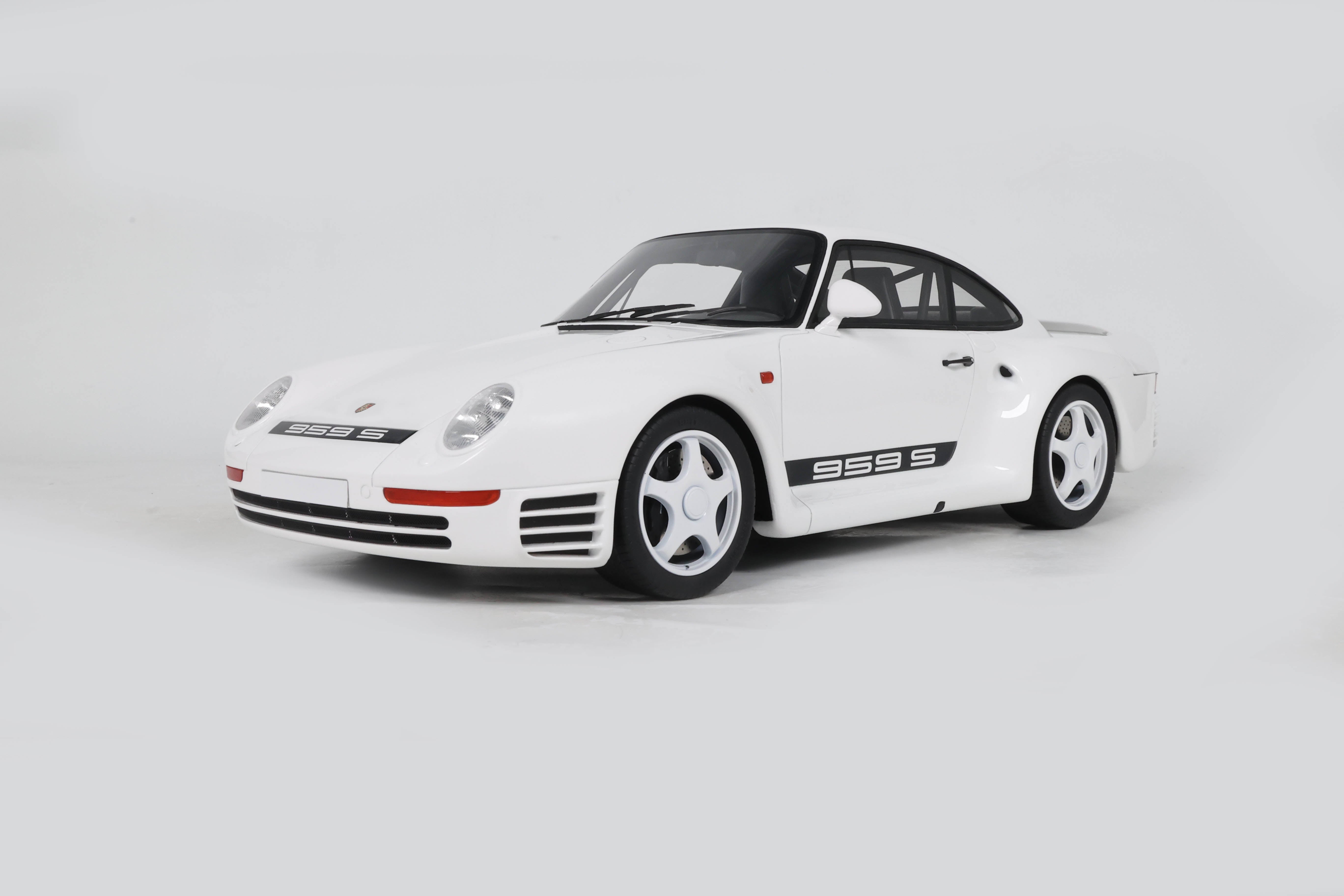 GT Spirit 1:12 Scale Resin, 1987 PORSCHE 959 SPORT, GRAND PRIX WHITE - GT1006