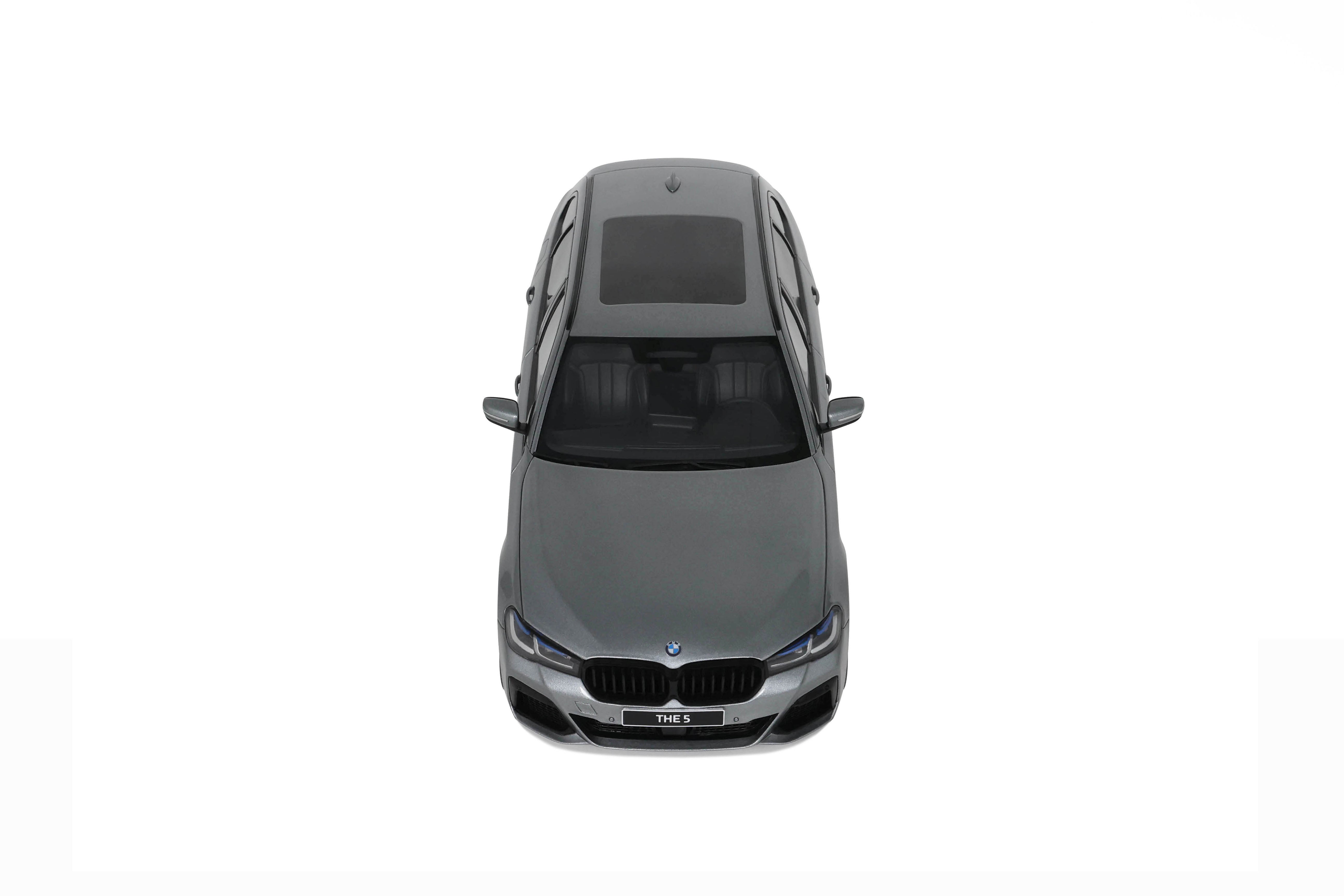 GT Spirit 1:18 Scale Resin Model - 2023 BMW 530E XDrive M Sport Touring, Grey - GT485