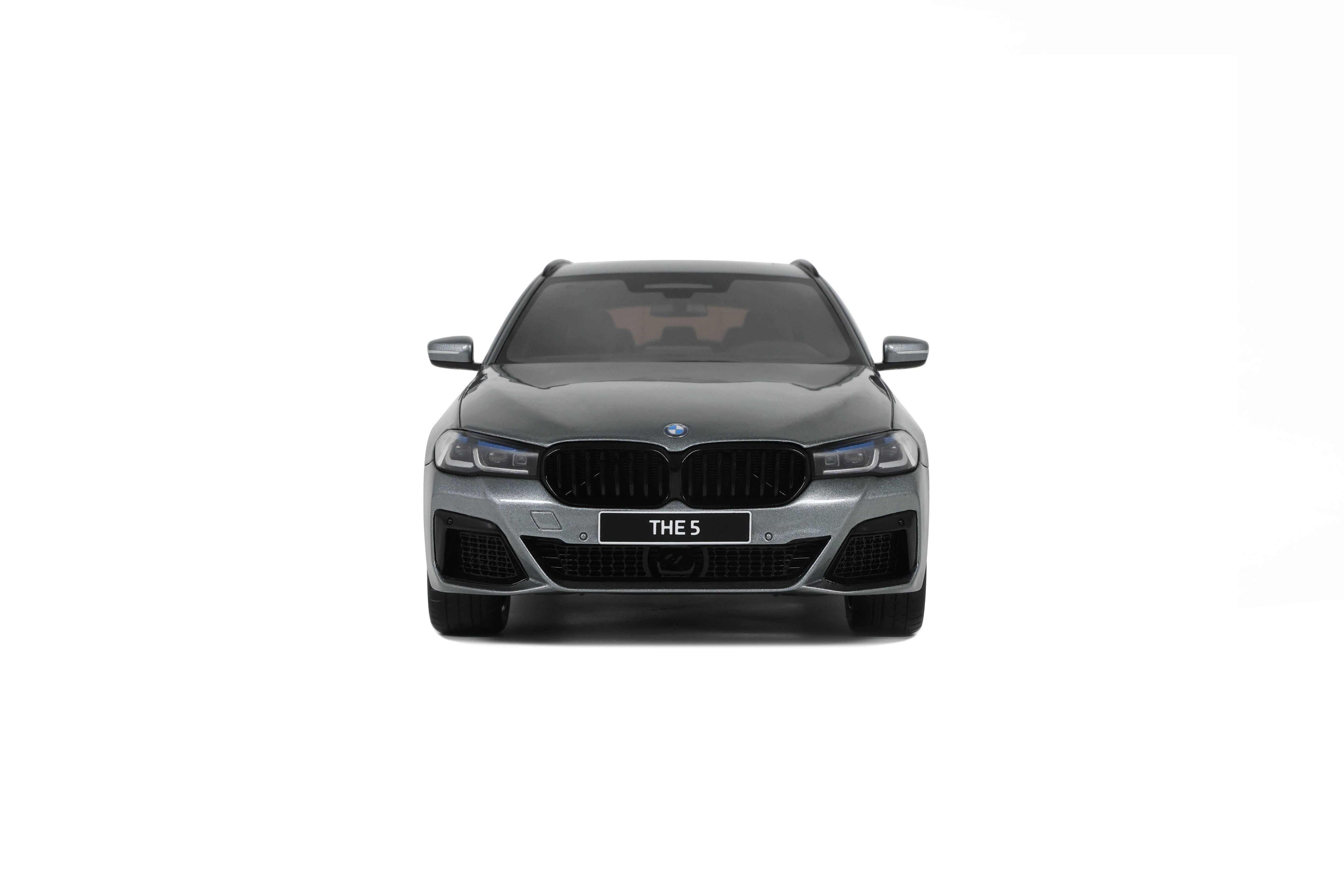 GT Spirit 1:18 Scale Resin Model - 2023 BMW 530E XDrive M Sport Touring, Grey - GT485