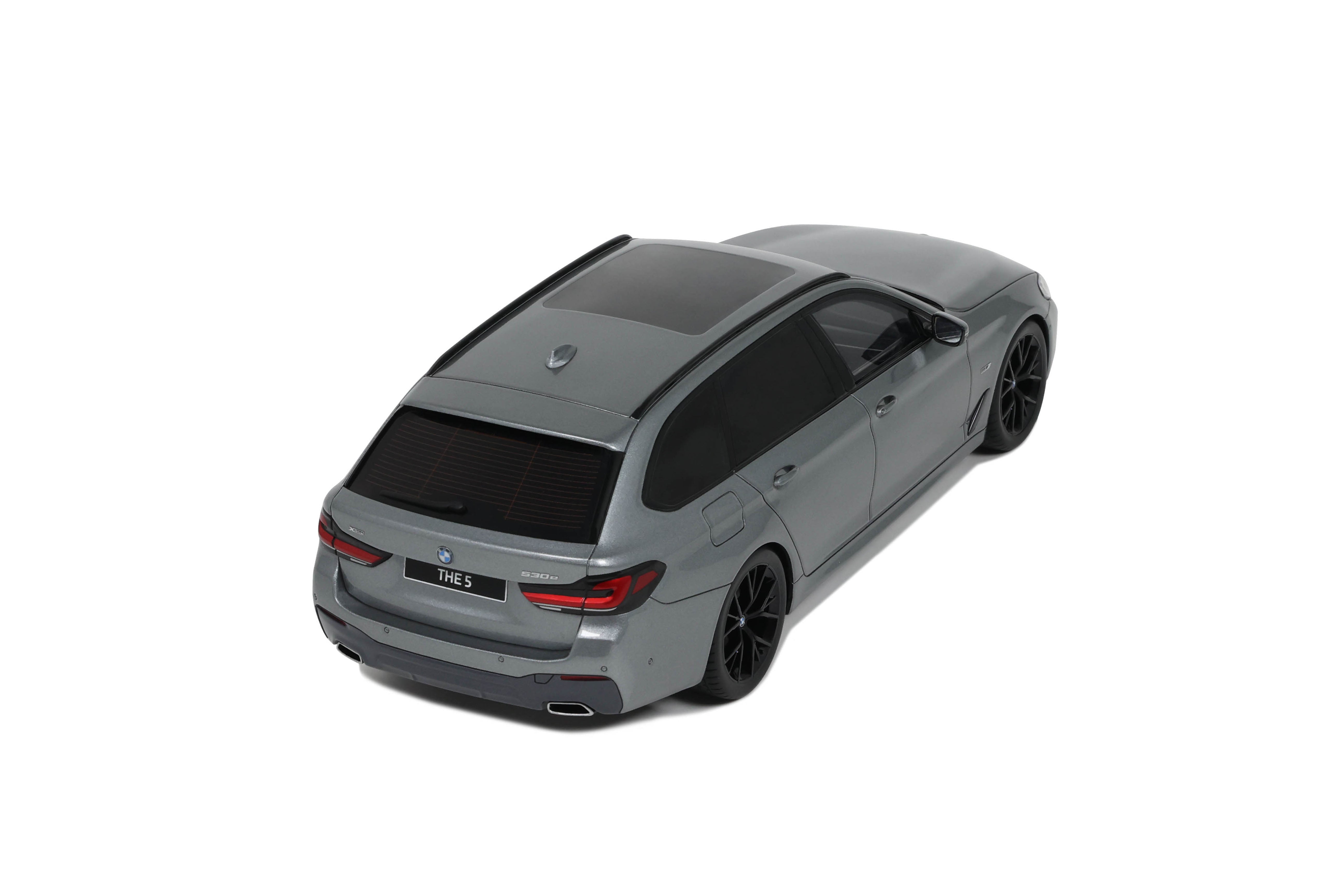 GT Spirit 1:18 Scale Resin Model - 2023 BMW 530E XDrive M Sport Touring, Grey - GT485