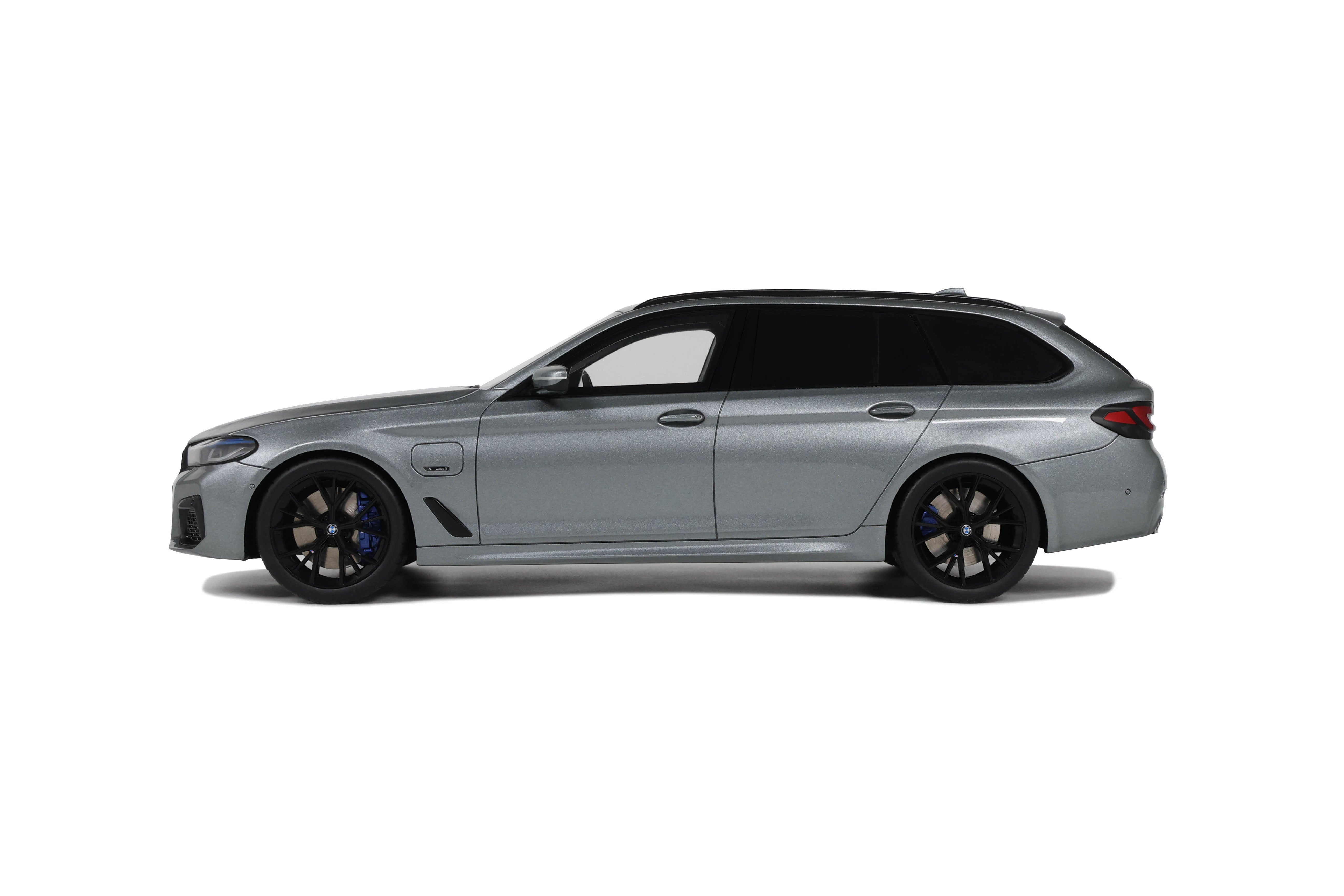 GT Spirit 1:18 Scale Resin Model - 2023 BMW 530E XDrive M Sport Touring, Grey - GT485