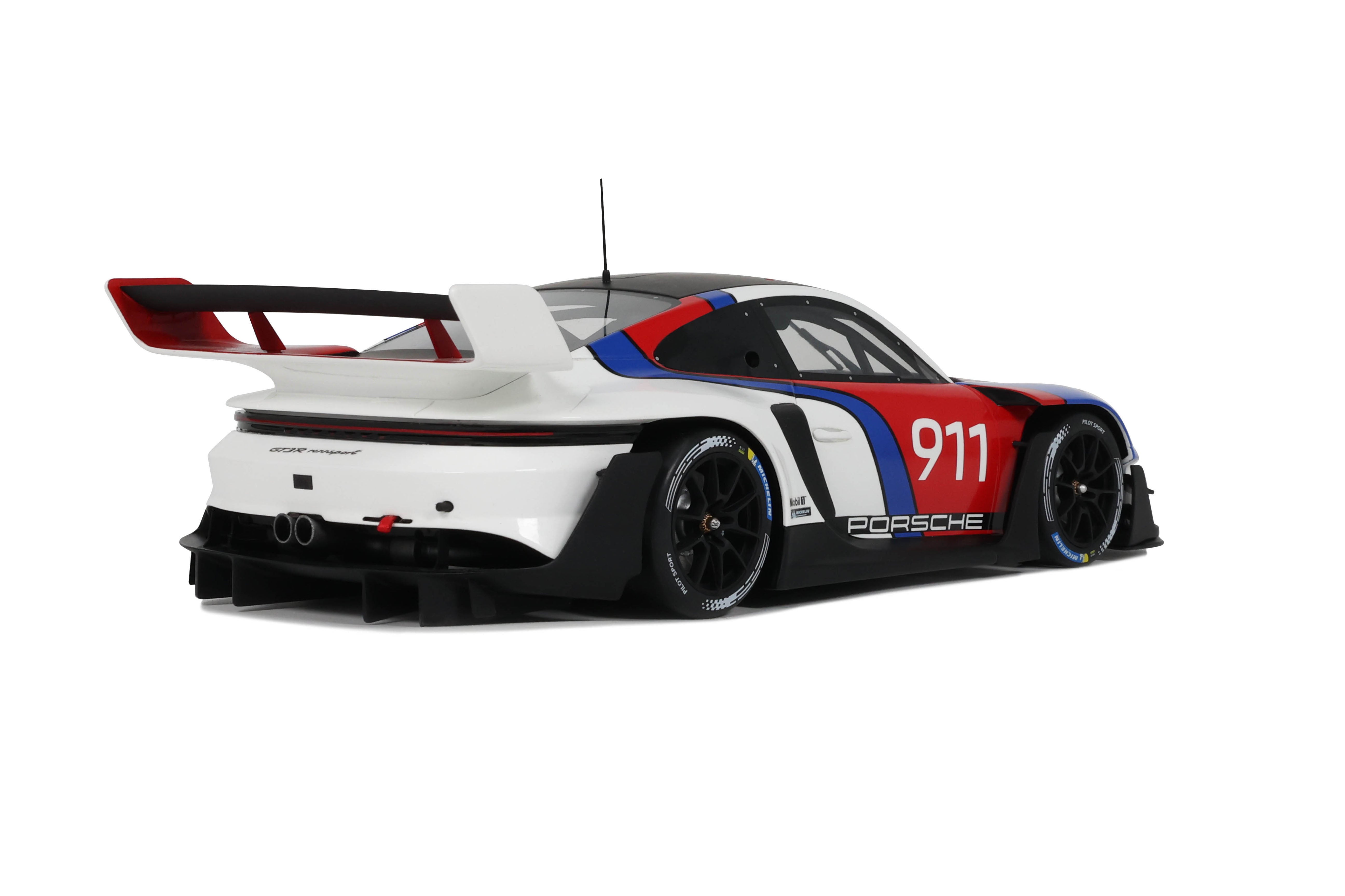GT Spirit 1:18 Scale Resin, 2023 Porsche 911 (992) GT3 R - Rennsport White - GT495