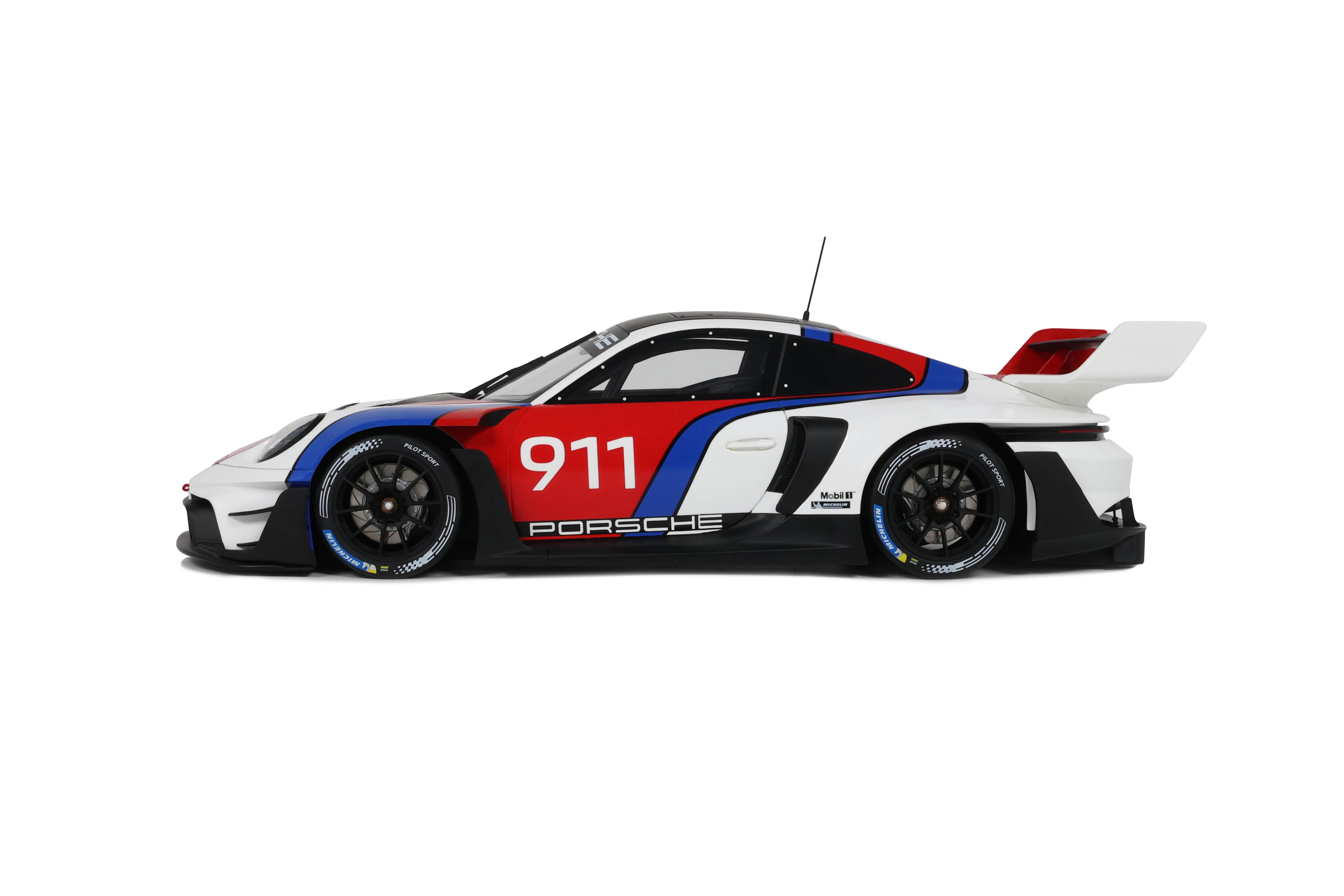 GT Spirit 1:18 Scale Resin, 2023 Porsche 911 (992) GT3 R - Rennsport White - GT495