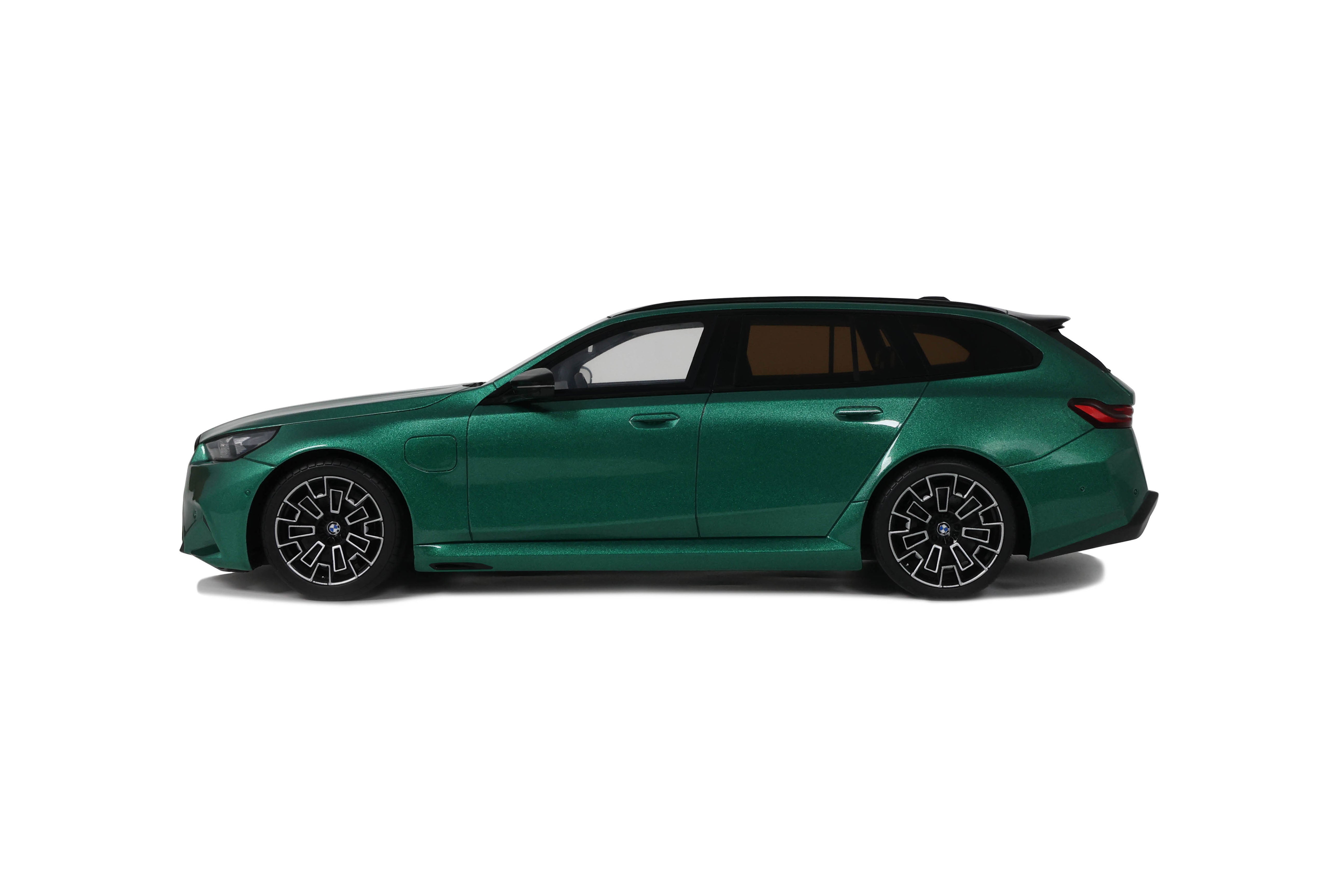 GT Spirit 1:18 Scale Resin, 2024 BMW M5 Touring - Isle of Man Green - GT509
