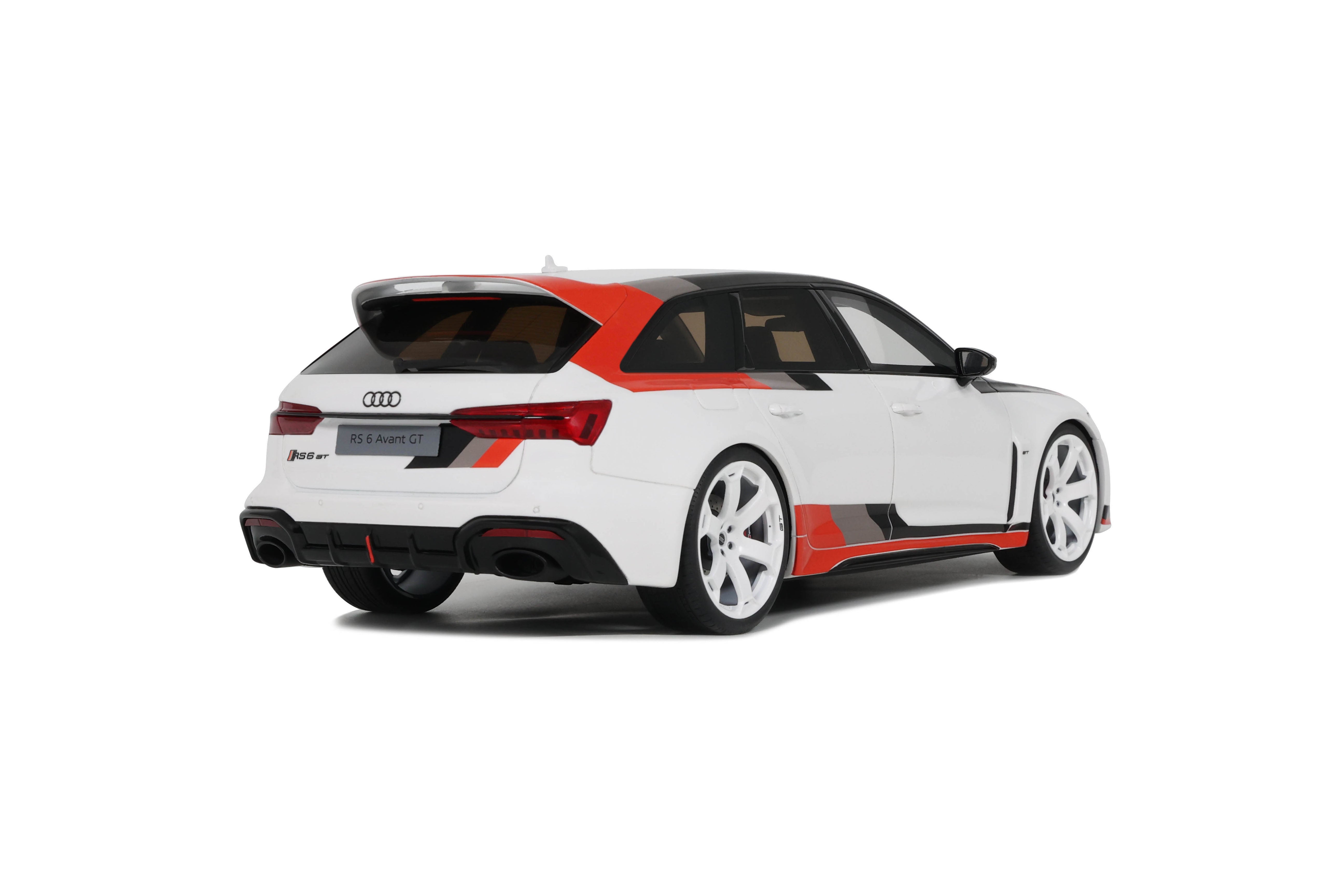 GT Spirit 1:18 Scale Resin Model Car - 2024 Audi RS 6, Arkona White - GT512