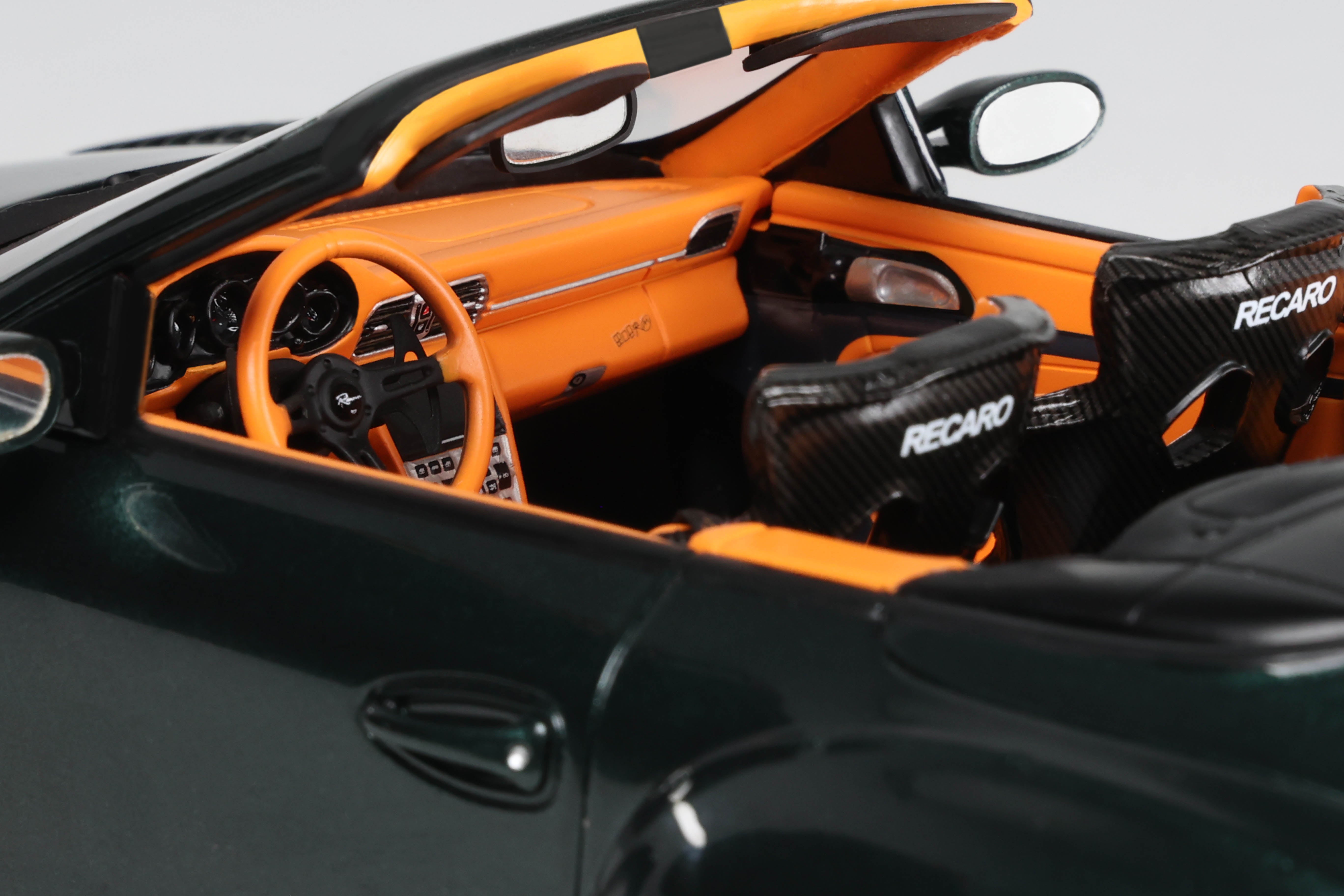 GT Spirit 1:18 Scale Resin, 2024 Porsche 911 (997) OLD & NEW TOKYO AUTO SALON, GREEN - GT548