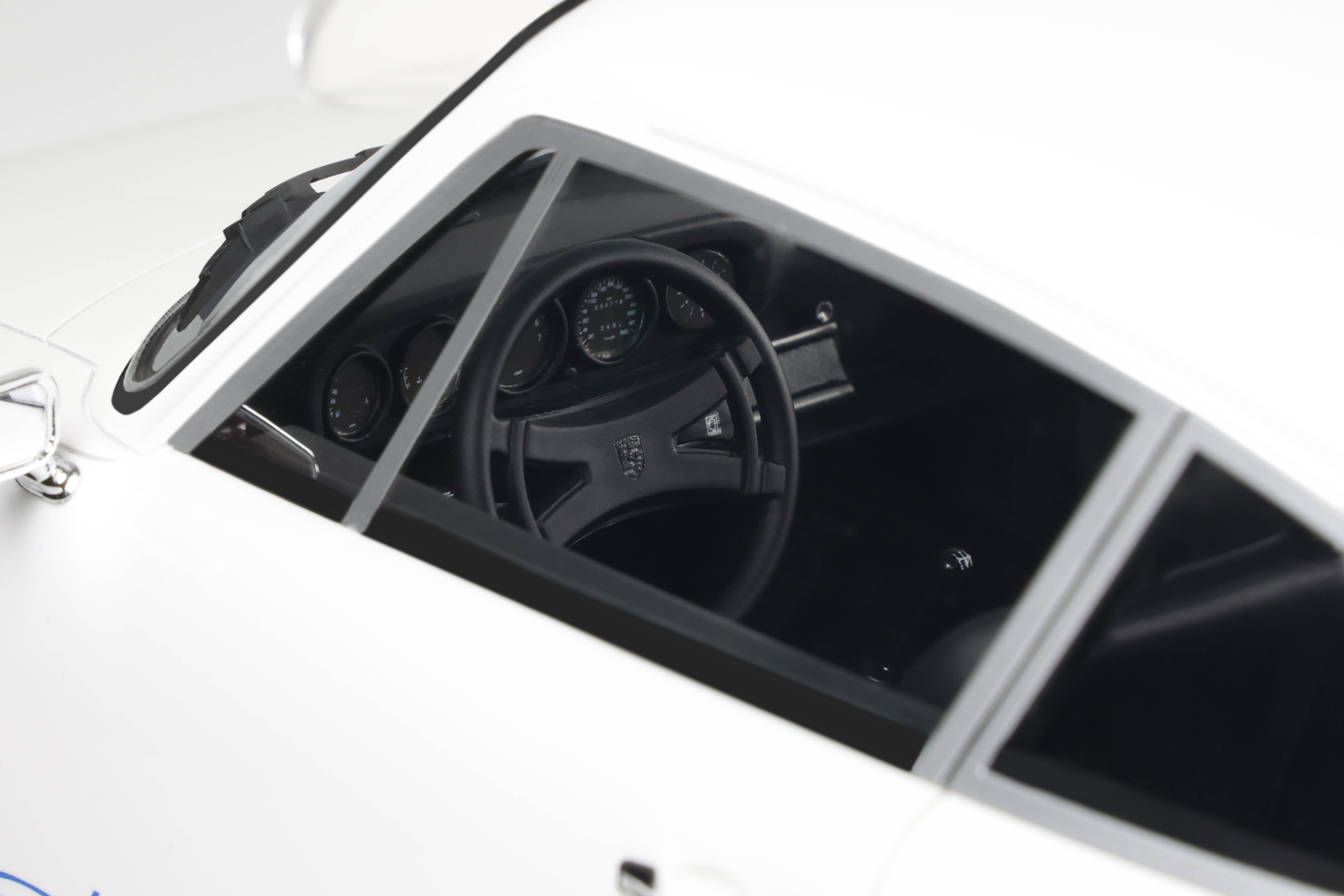 GT Spirit 1:12 Scale Resin Model - 1973 Porsche 911 2.7 RS, White - GT921