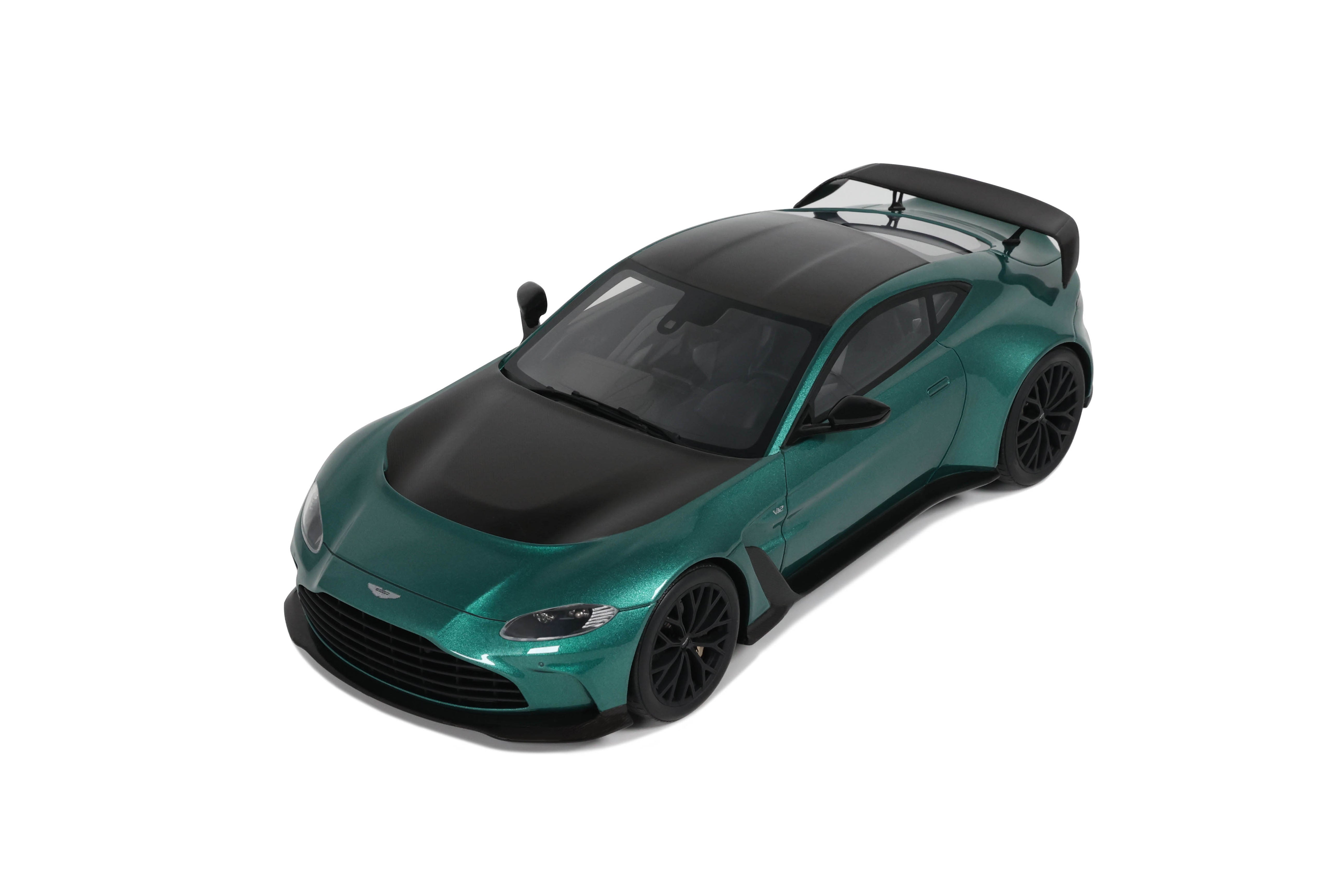 GT Spirit 1:18 Scale Resin, 2023 Aston Martin V12 Vantage - Green - GT922