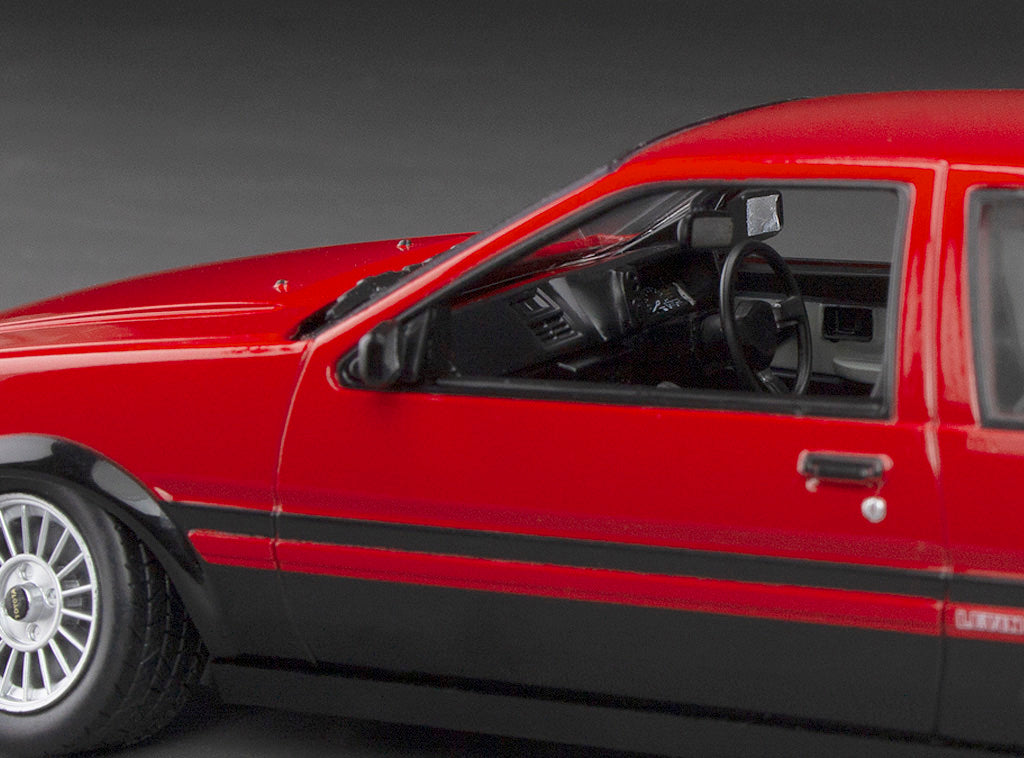 Sunstar 1:24 Scale Diecast 51002, 1985 Toyota Corolla Levin (AE86) – Red/Black