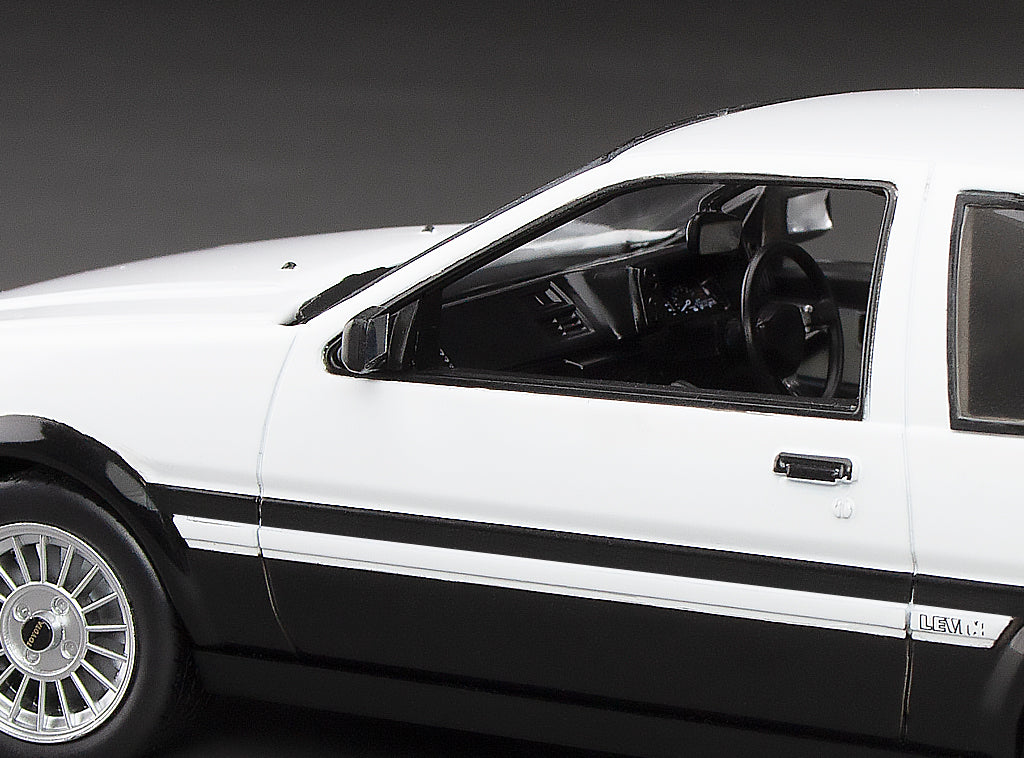 Sunstar 1:24 Scale Diecast 51001 1985 Toyota Corolla Levin (AE86) – White/Black