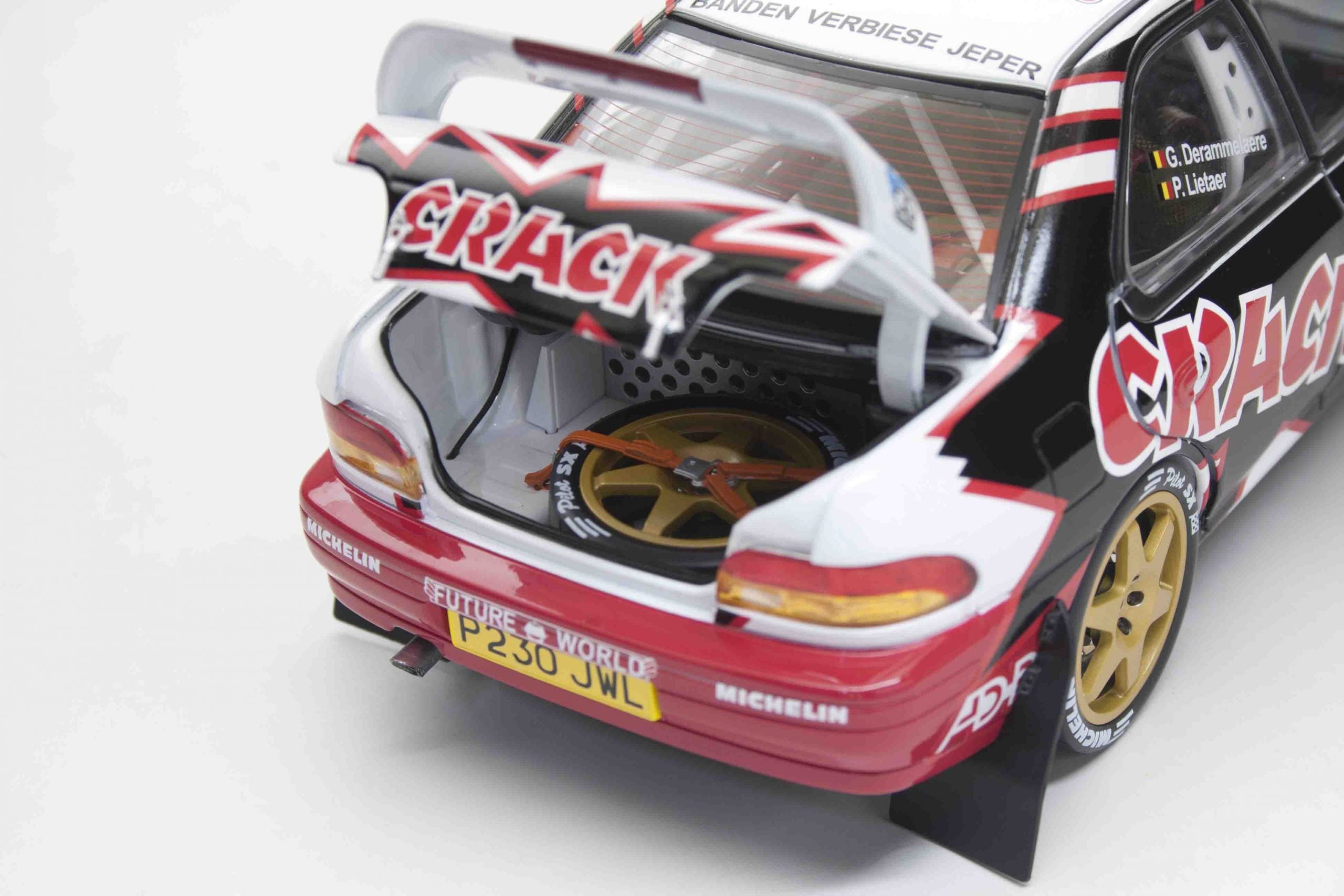 Sunstar 1:18 Scale Diecast 5515 Subaru Impreza 555 #12 Belgium Crack Rally 1998