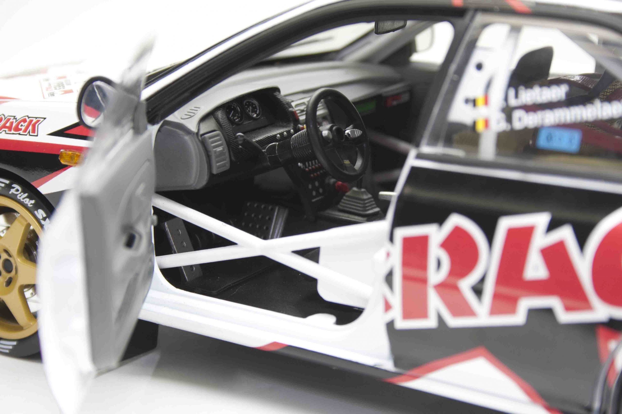 Sunstar 1:18 Scale Diecast 5515 Subaru Impreza 555 #12 Belgium Crack Rally 1998