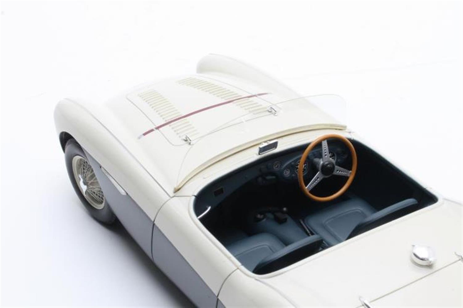 CULT 1:18 Scale Model 1955 Austin Healey 100S Blue/White - CML045-1