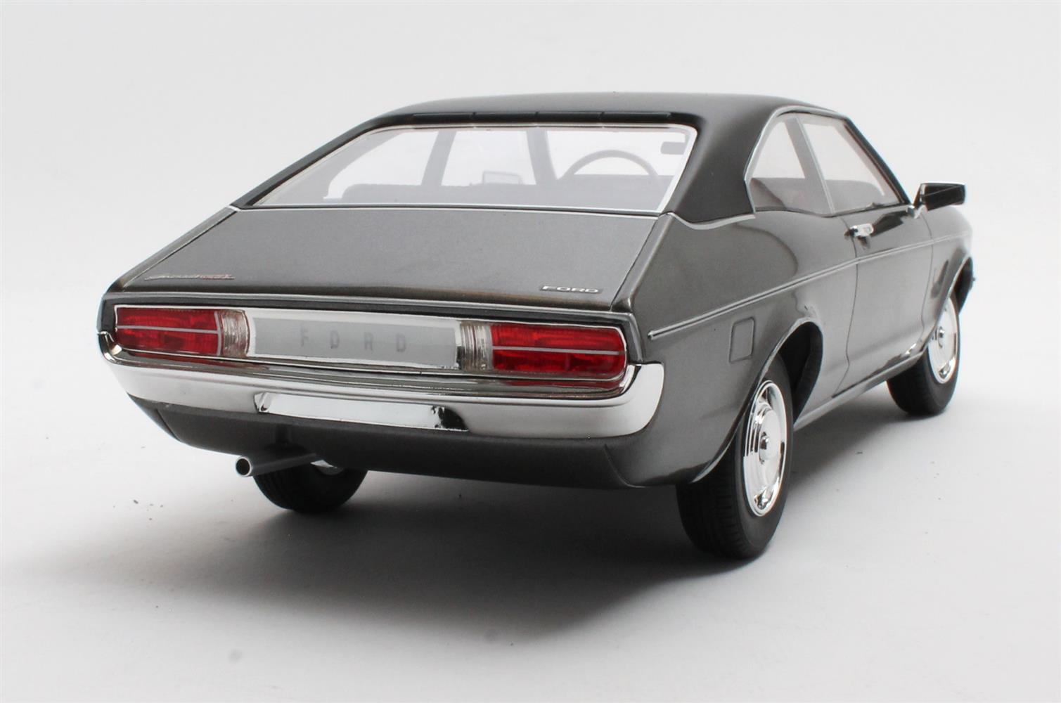 CULT 1:18 Scale Model 1972 Ford Granada Mk1 Coupe (Coke Bottle Shape) - Metallic Grey CML128-3