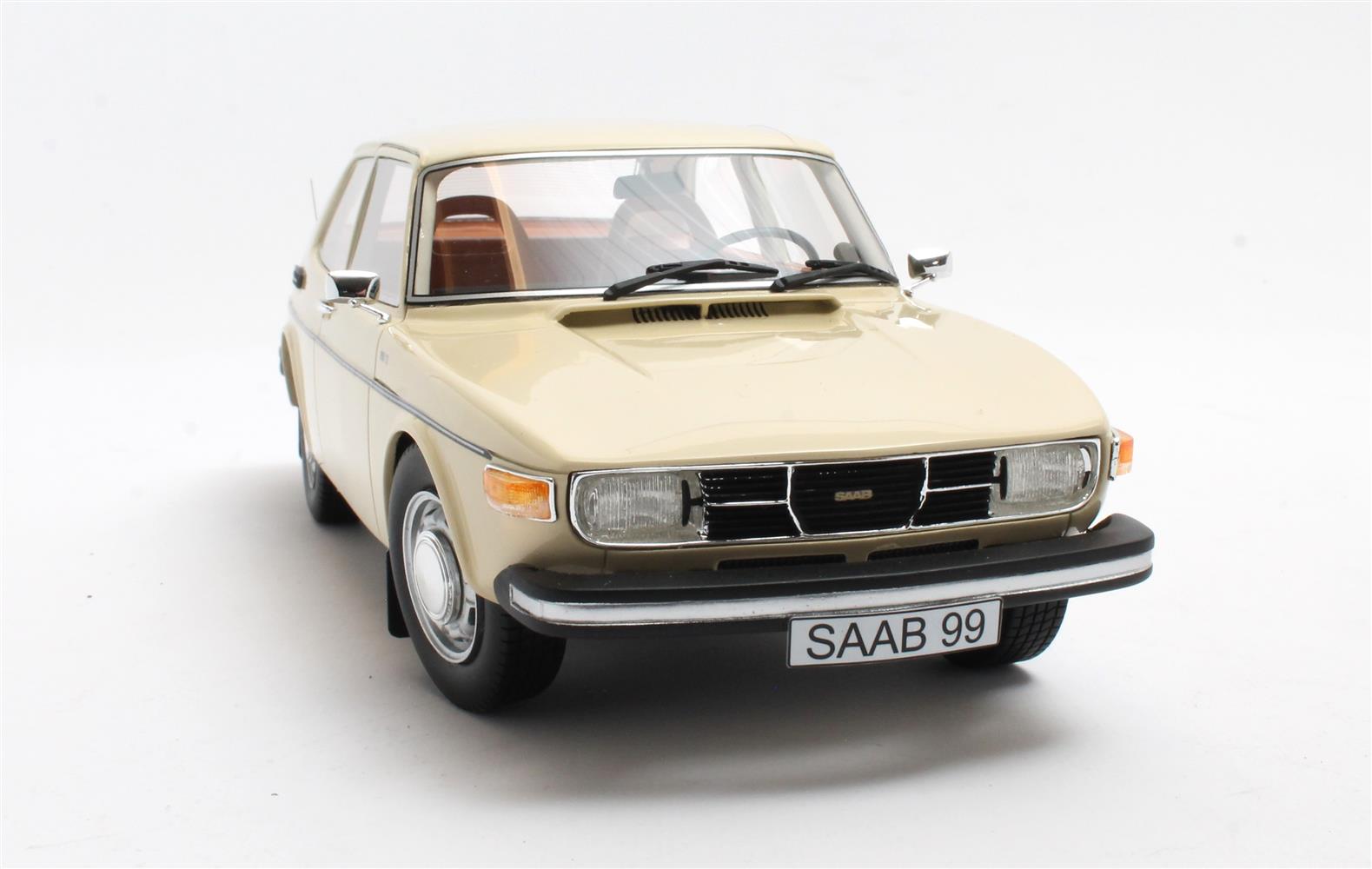 CULT 1:18 Resin - 1975 Saab 99 Combi - Orchid White - CML176-2